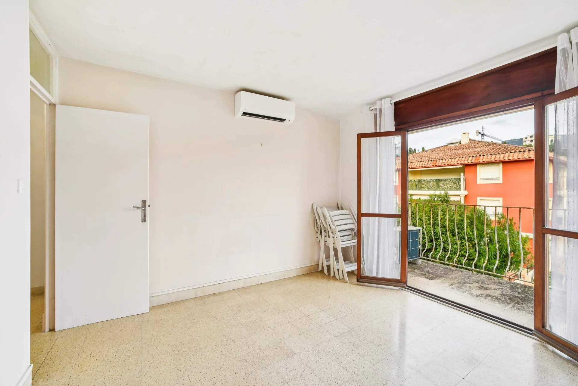 Apt for sale with panoramic sea view