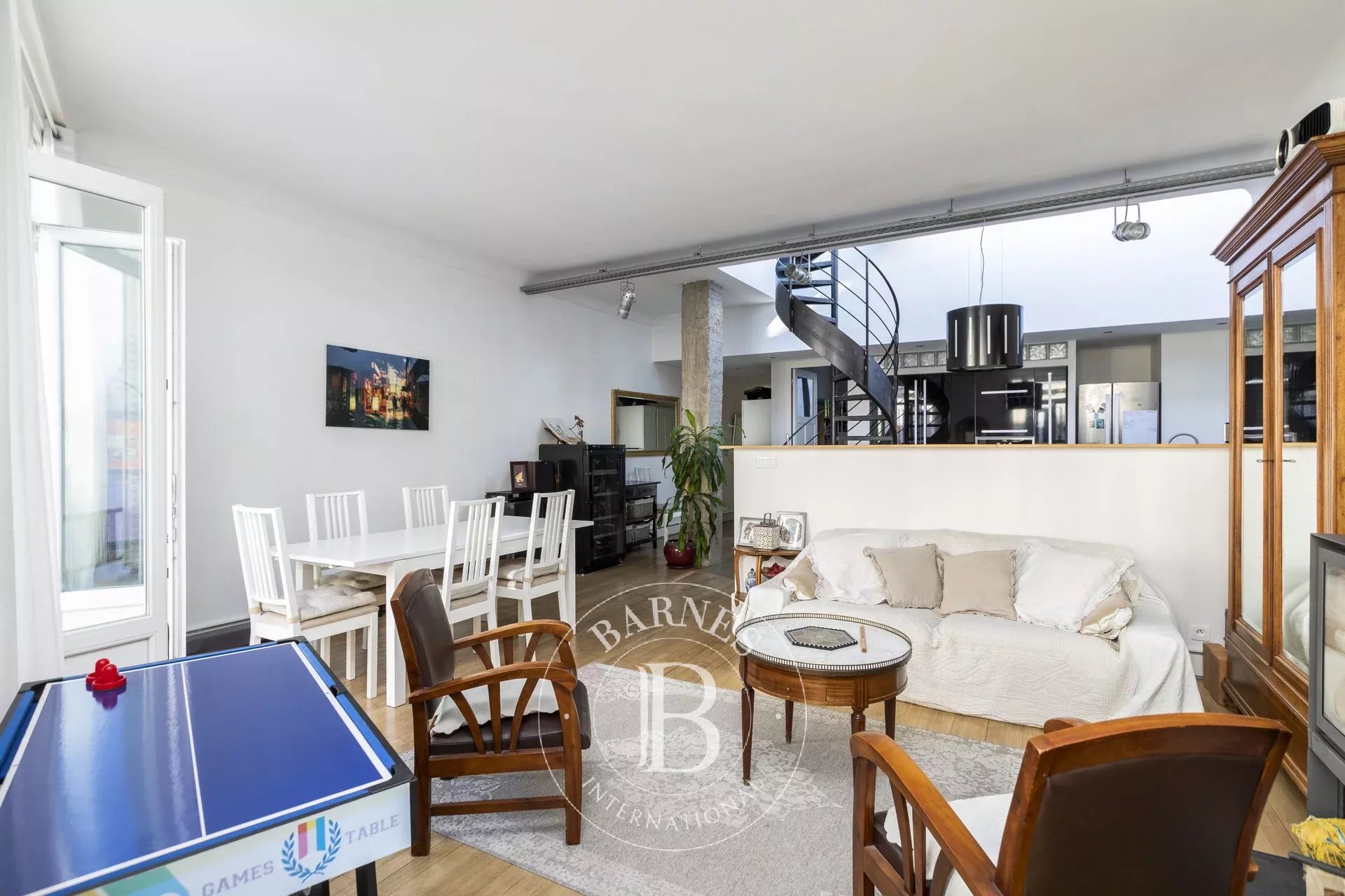 Daire Paris 8ème - picture 6