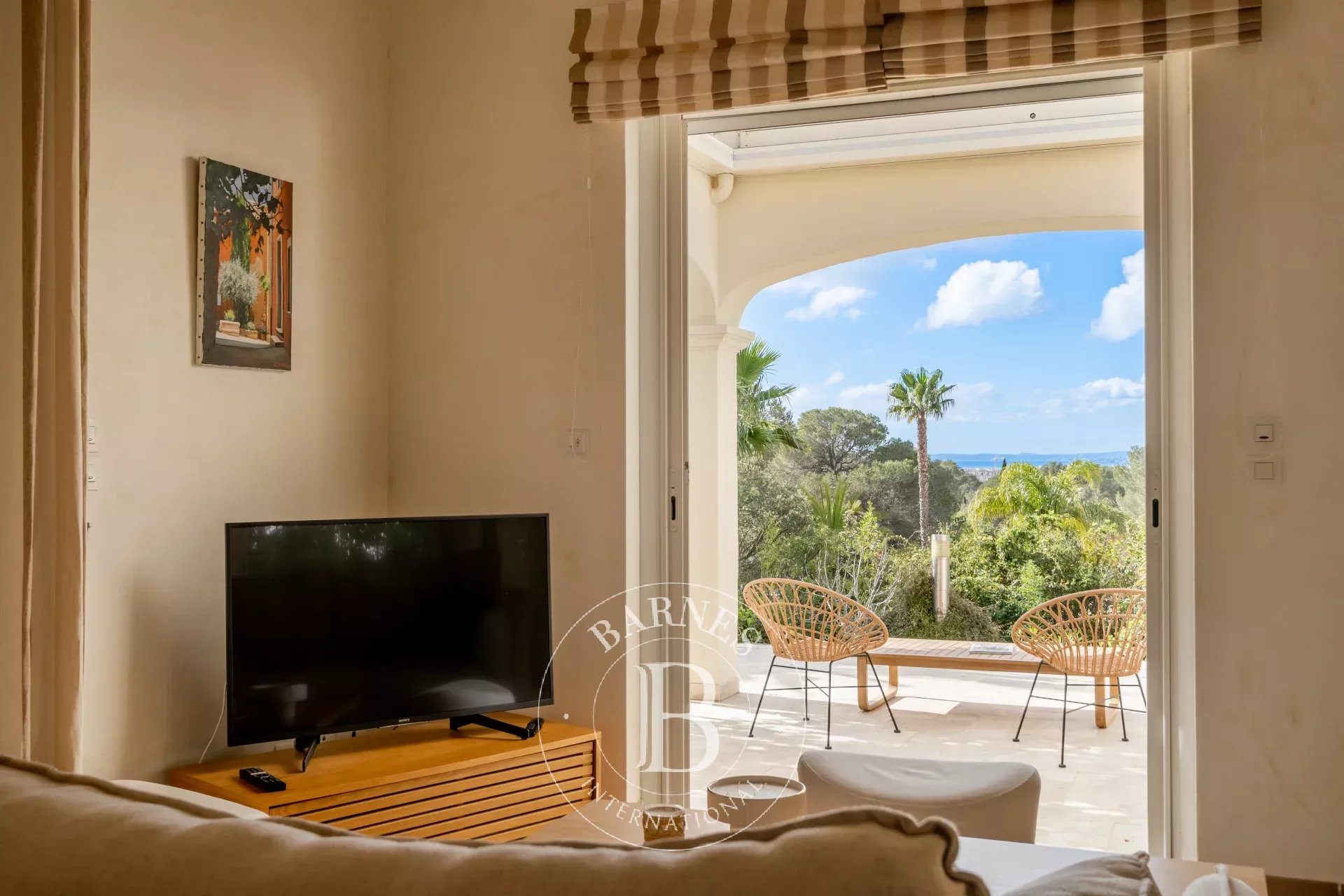 Villa Saint-Raphaël  -  ref 86815142 (picture 1)