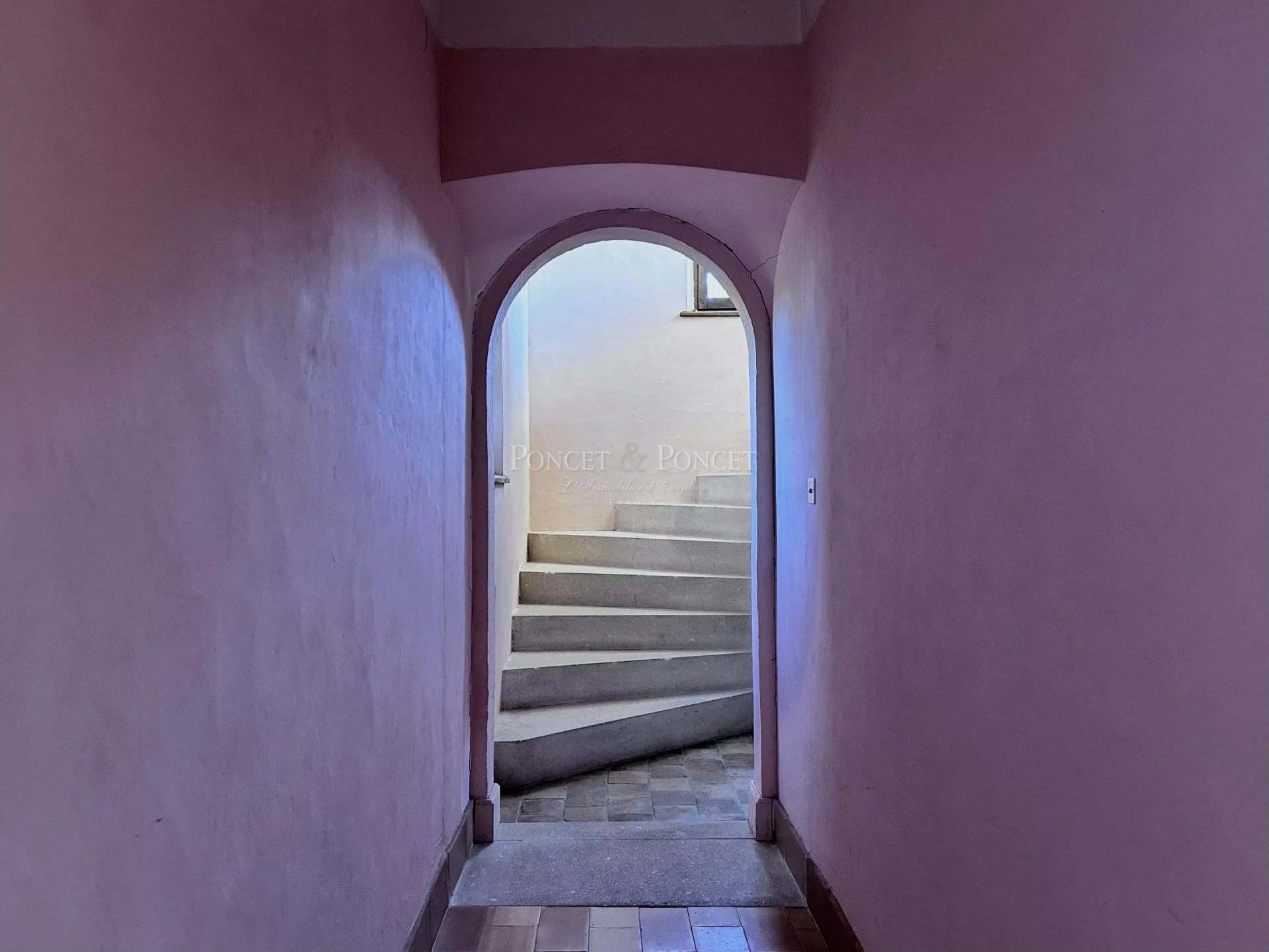 4 Bedroom Villa/Townhouse's Image 20