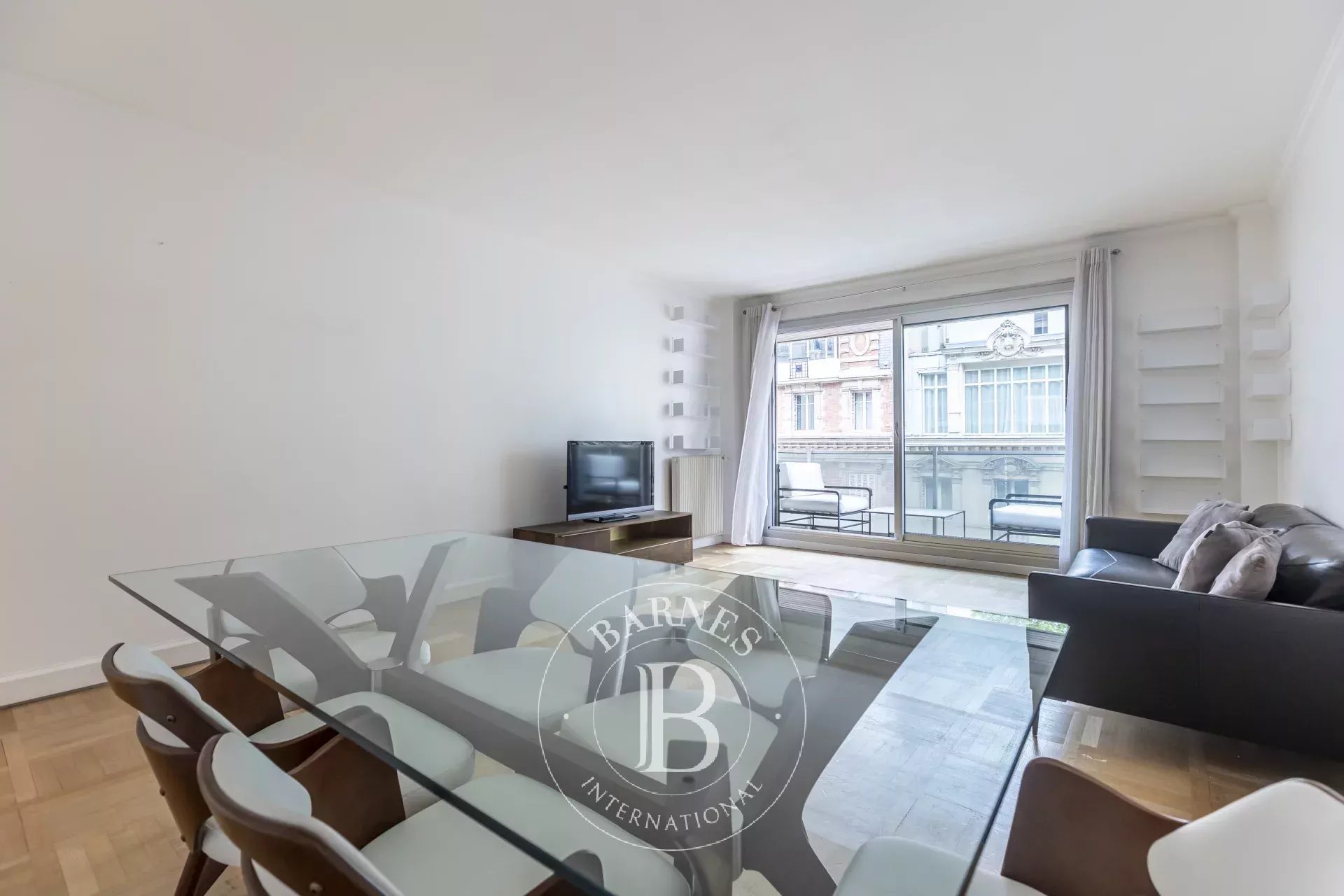 Daire Paris 8ème - picture 12