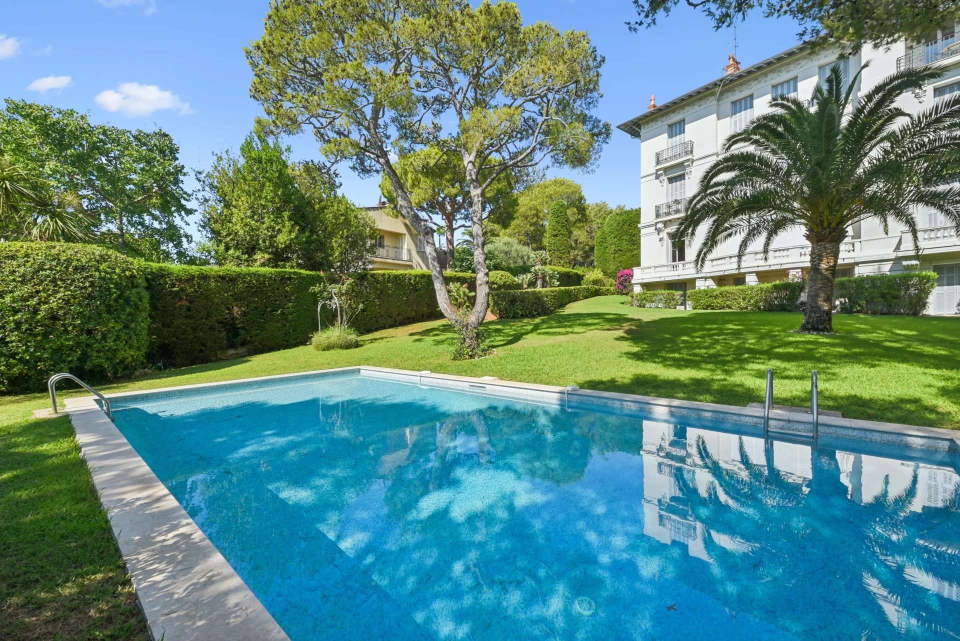 A charming apartment of rare character - Cap Ferrat