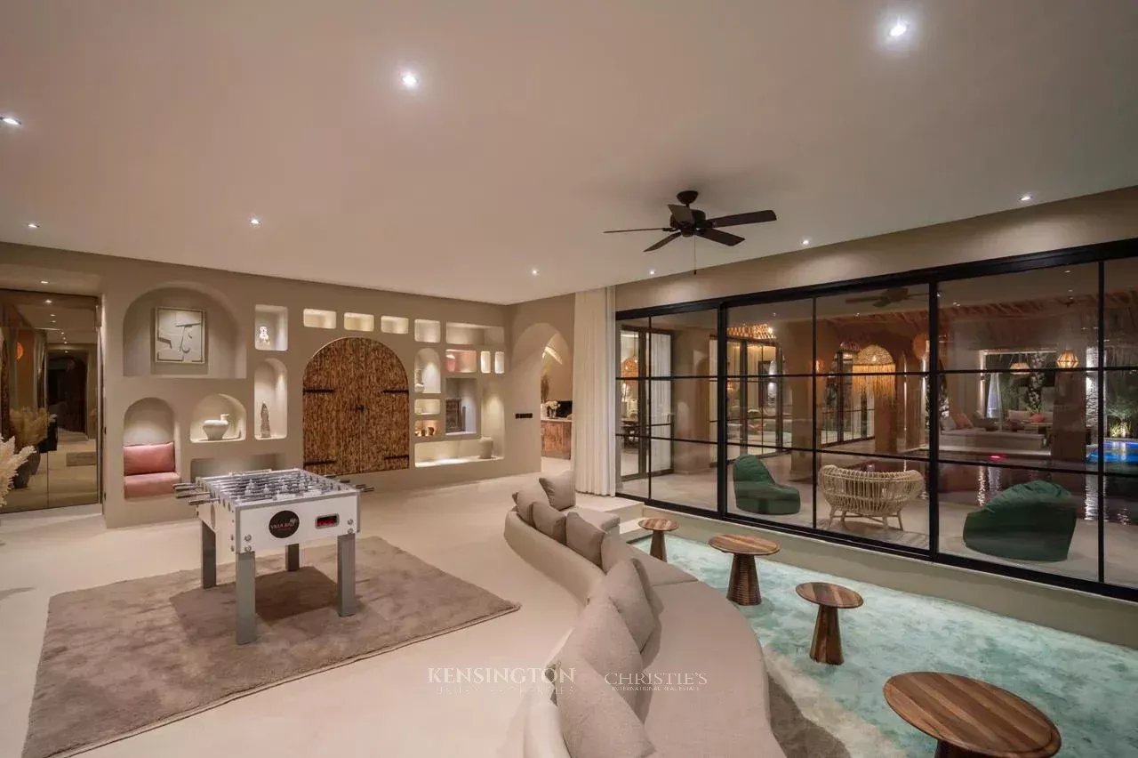 7 Bedroom Villa/Townhouse's Image 30