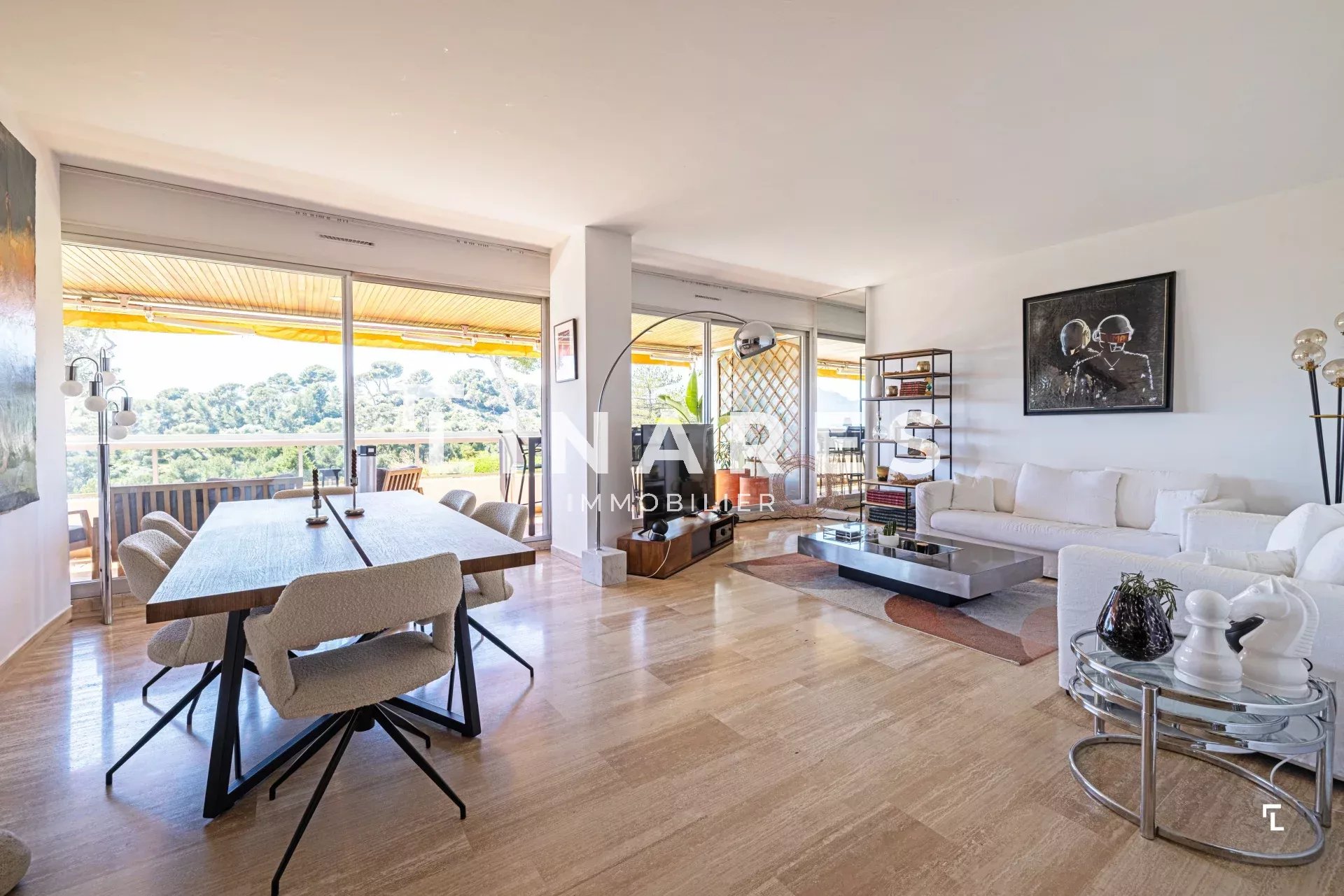 TABLEAU VIVANT - Appartement T4 de 140 m2 - Terrasses - Vue panoramique/mer - 13008  Carré d'or