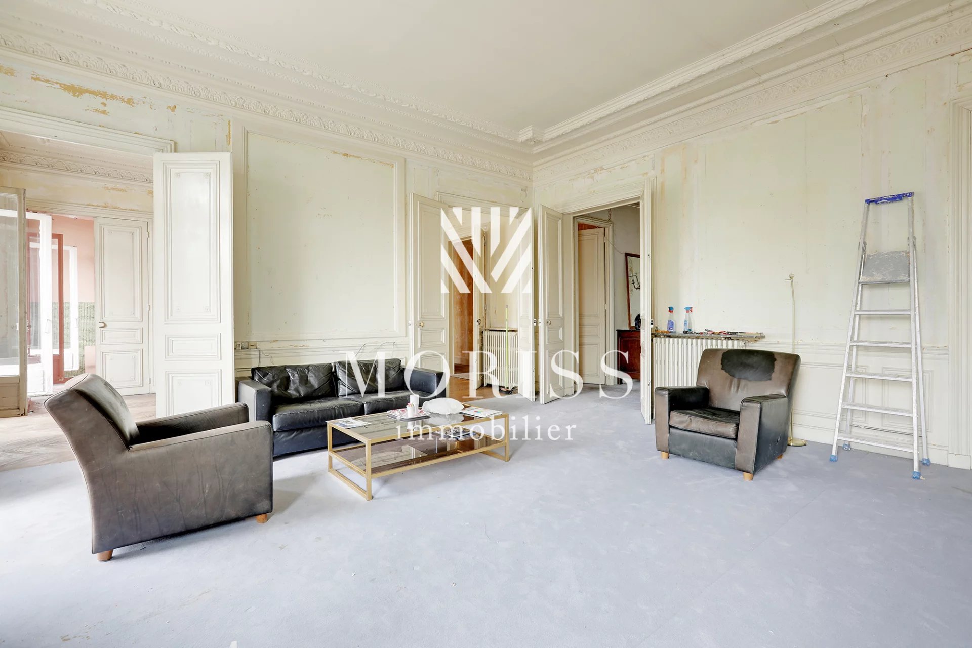 APPARTEMENT D'EXCEPTION / TRIANGLE D'OR / IENA / PLACE DES ETATS - Image Array