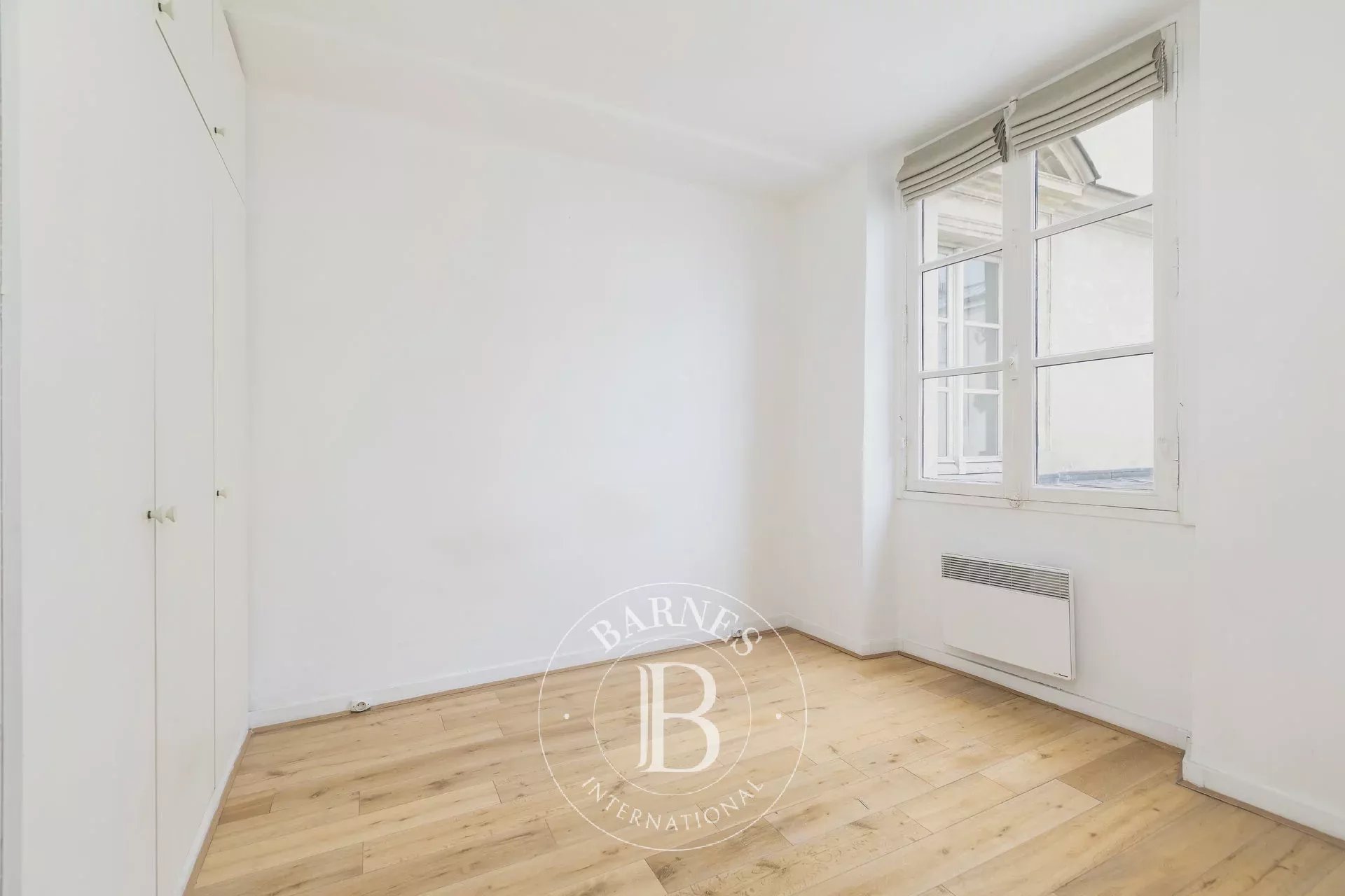 Daire Paris 3ème - picture 7