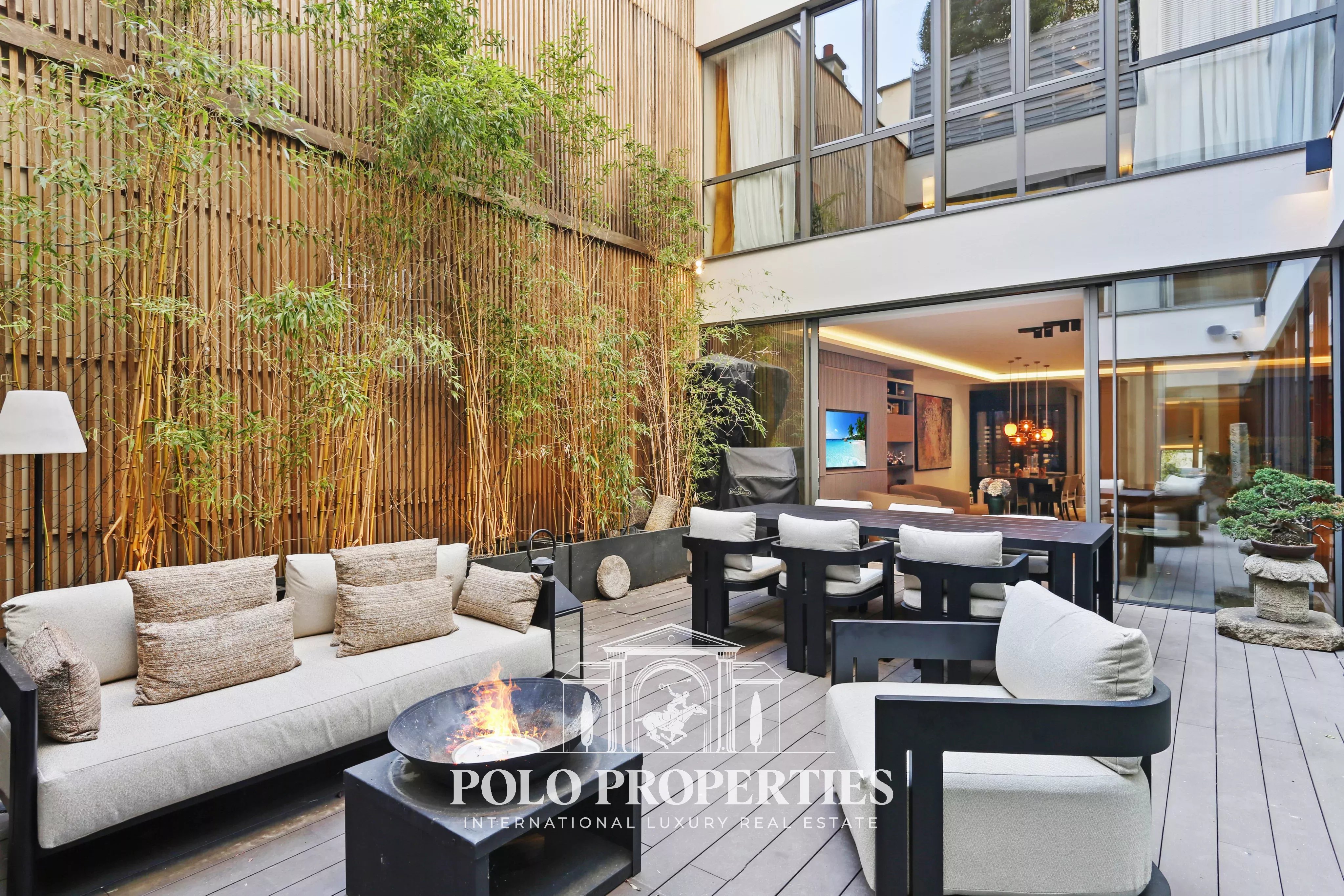 Exceptional duplex with private patio - Montorgueil / Reaumur