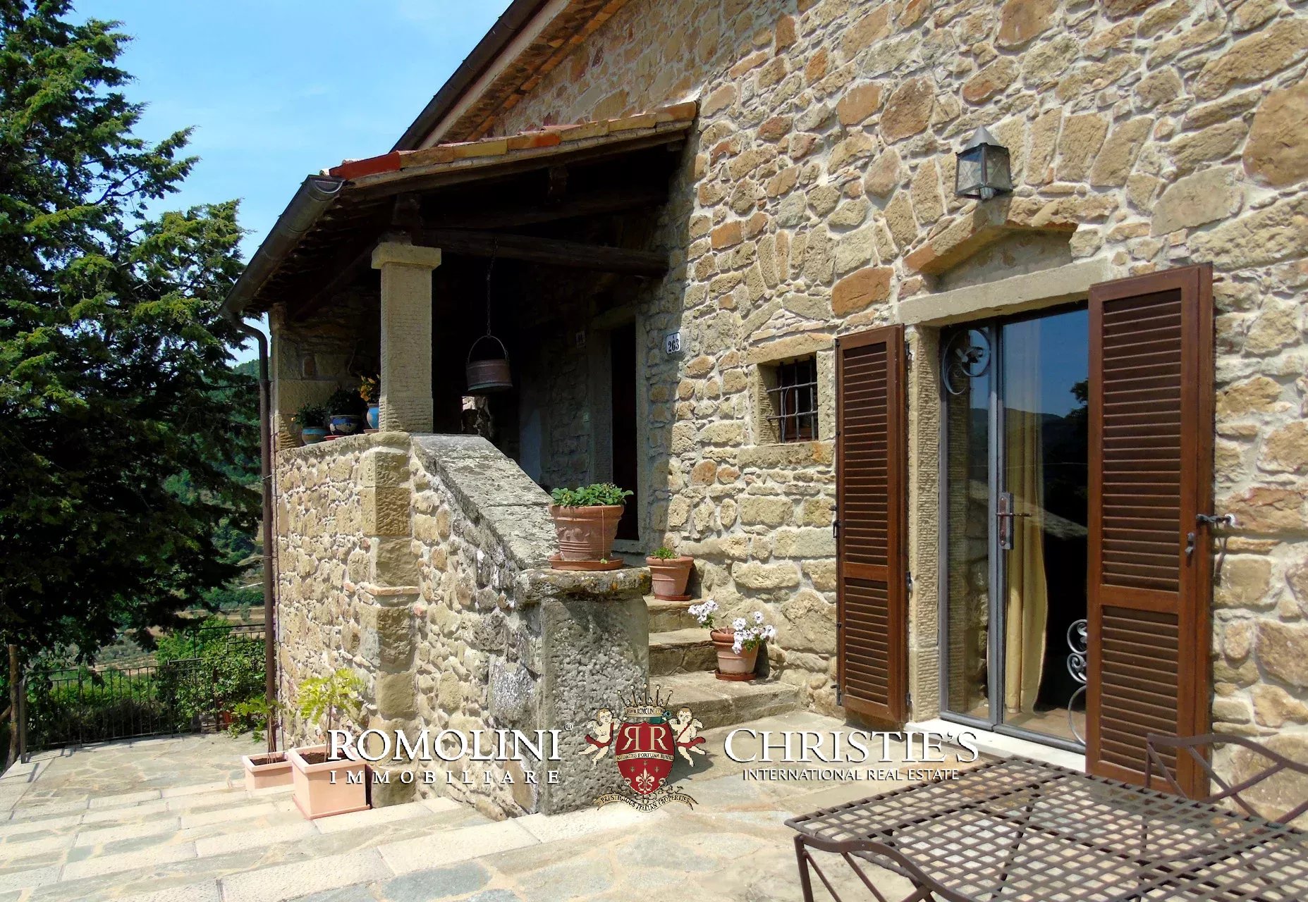 11 Bedroom Villa/Townhouse's Image 7