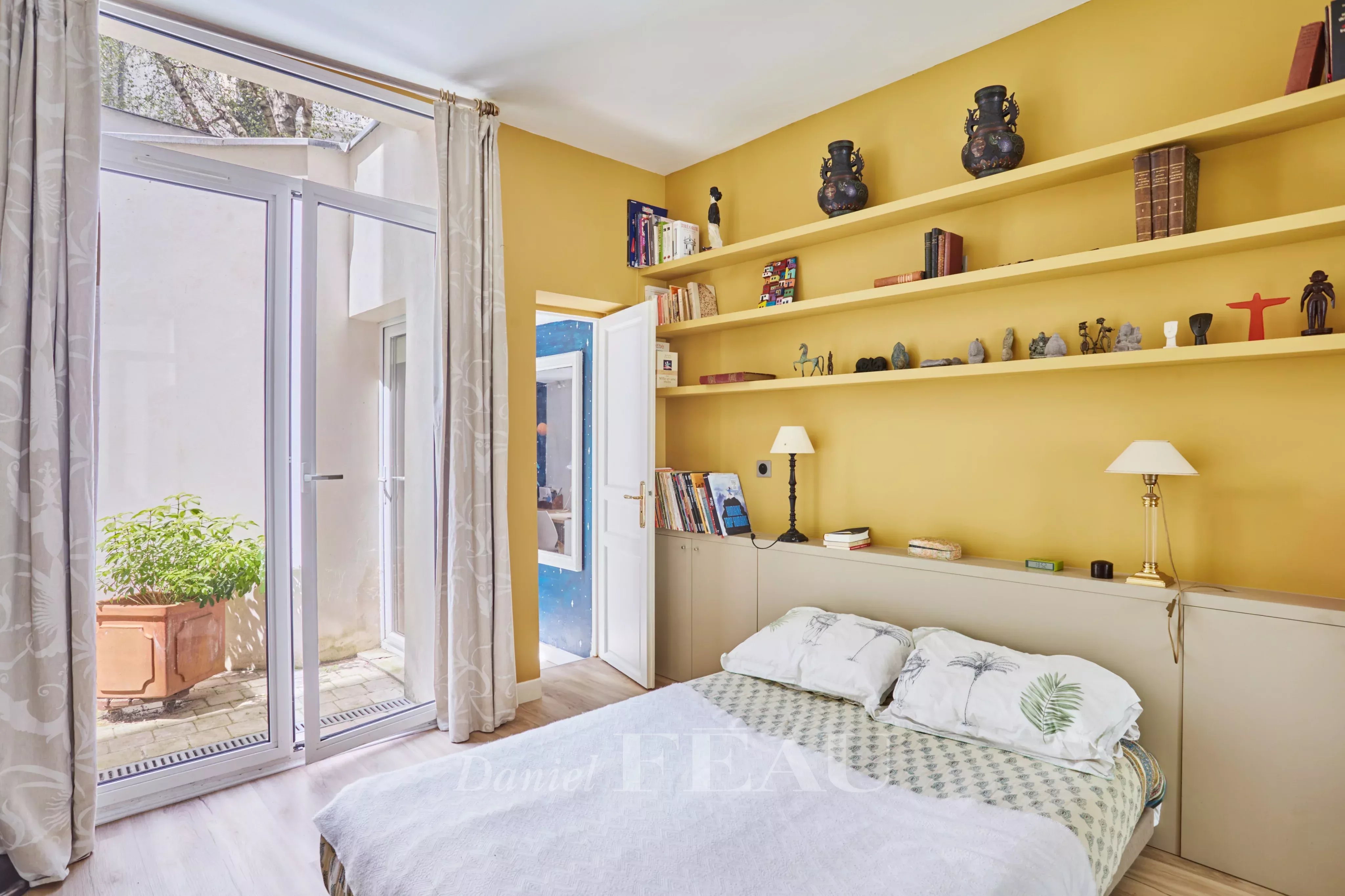 Sale Apartment Paris 7th