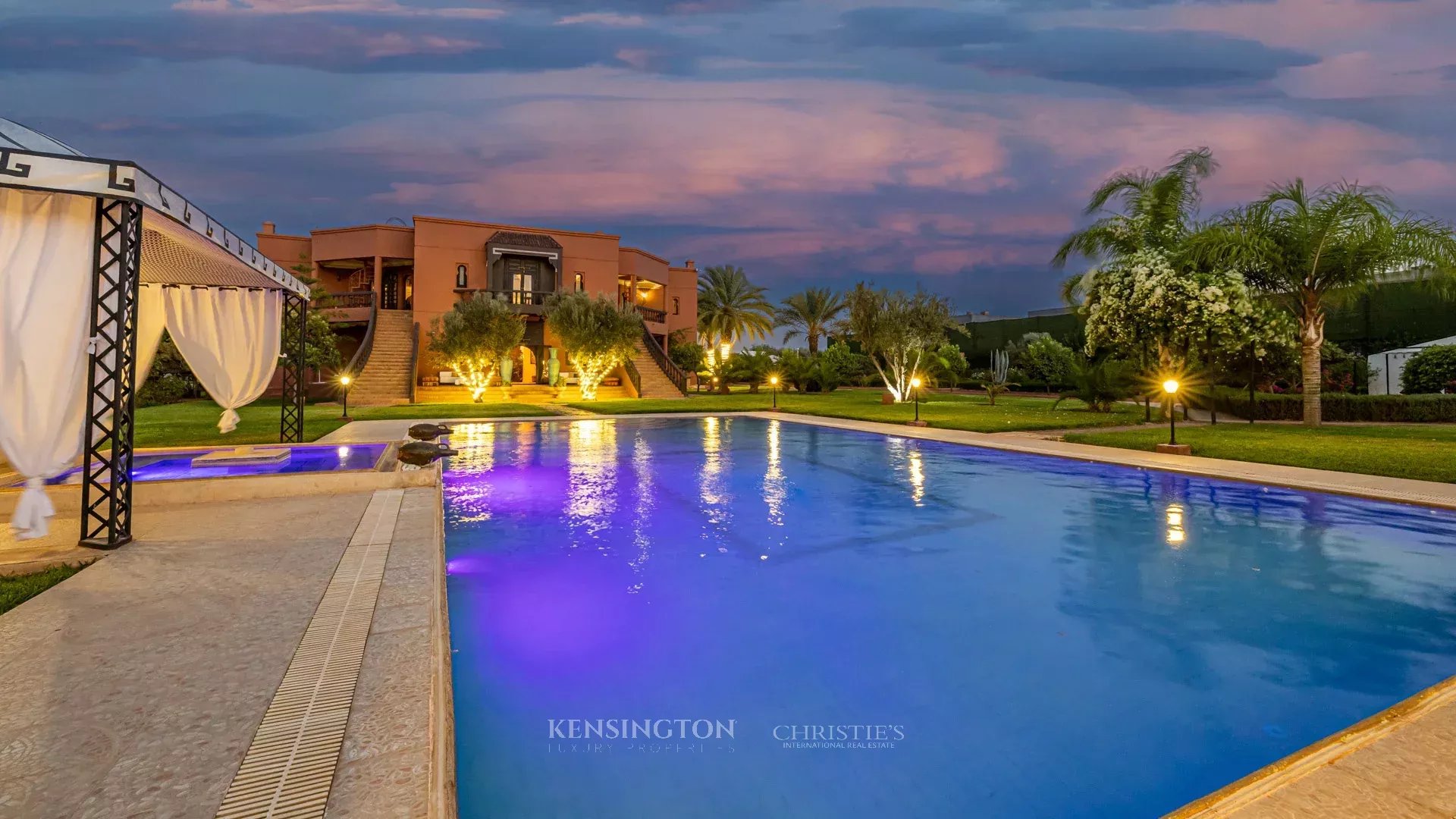 9 Bedroom Villa/Townhouse's Image 165