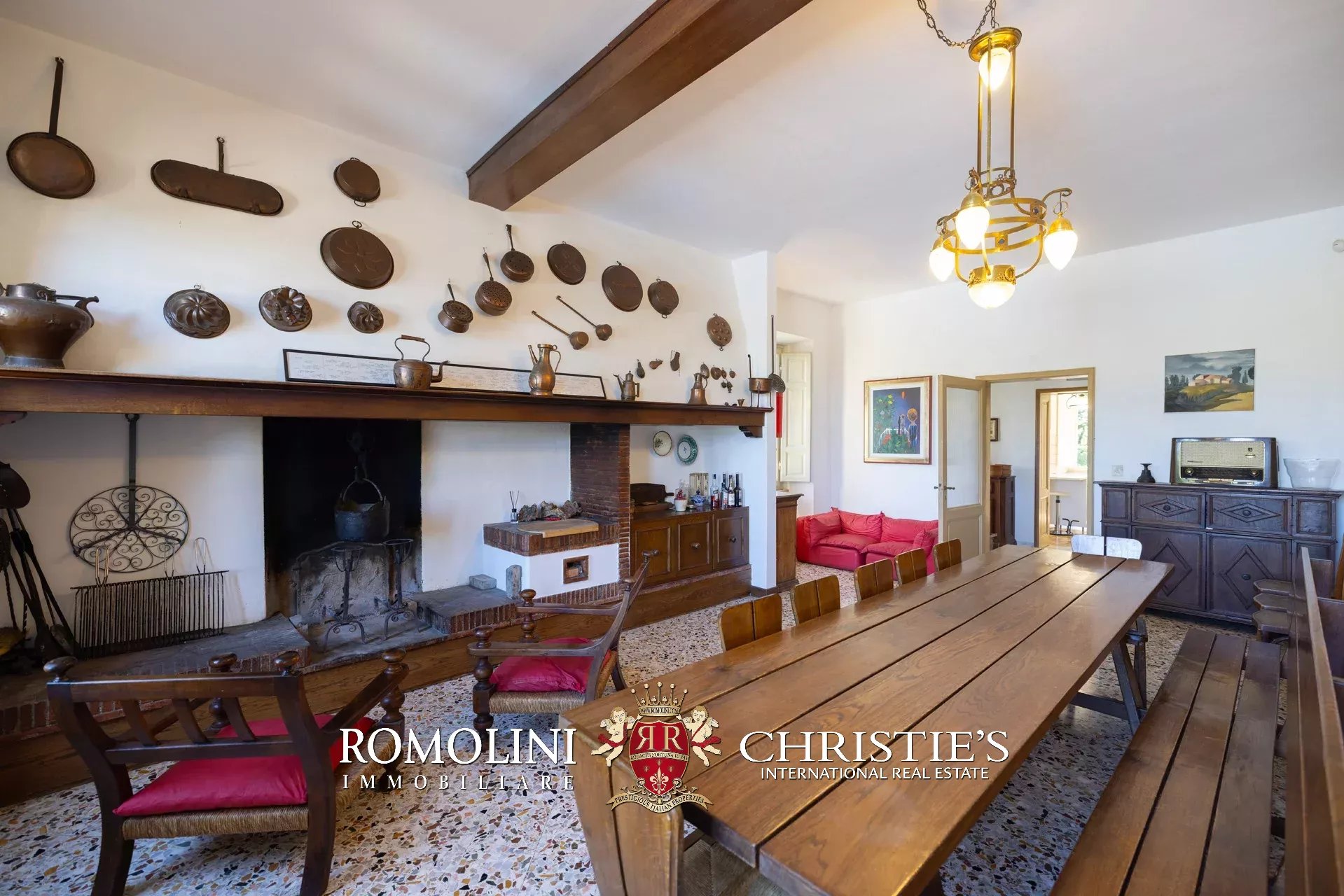 11 Bedroom Villa/Townhouse's Image 36