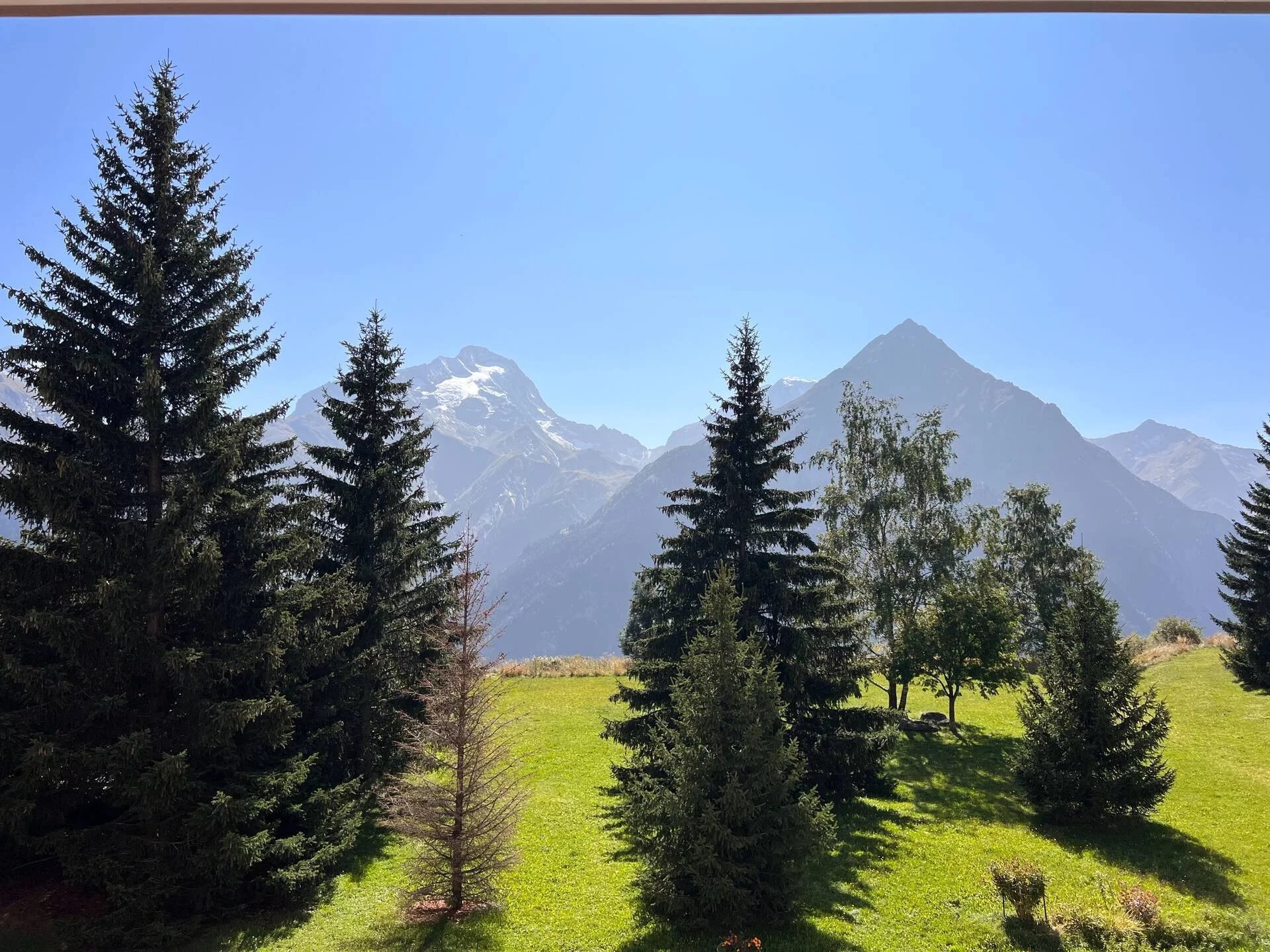 Midi E2 — Studio pour 4 personnes, au cœur de la station