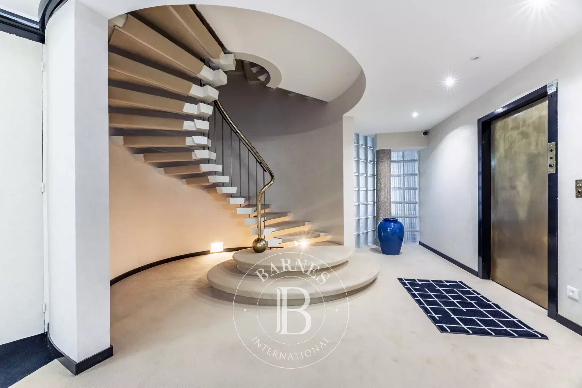 Neuilly - Château-Perronet - 3 or 4-bedroom apartment - picture 13
