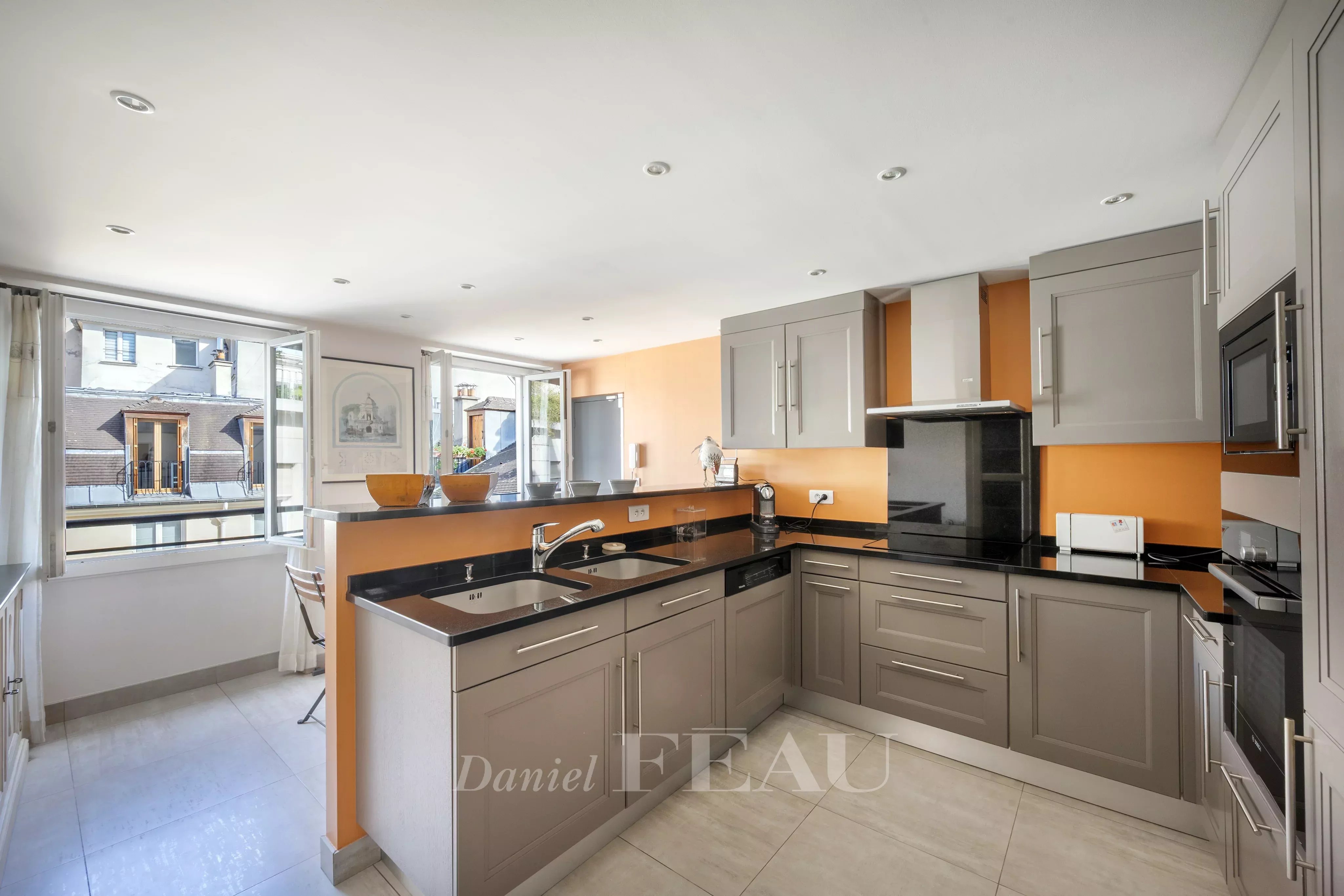 Sale Apartment Paris 6th