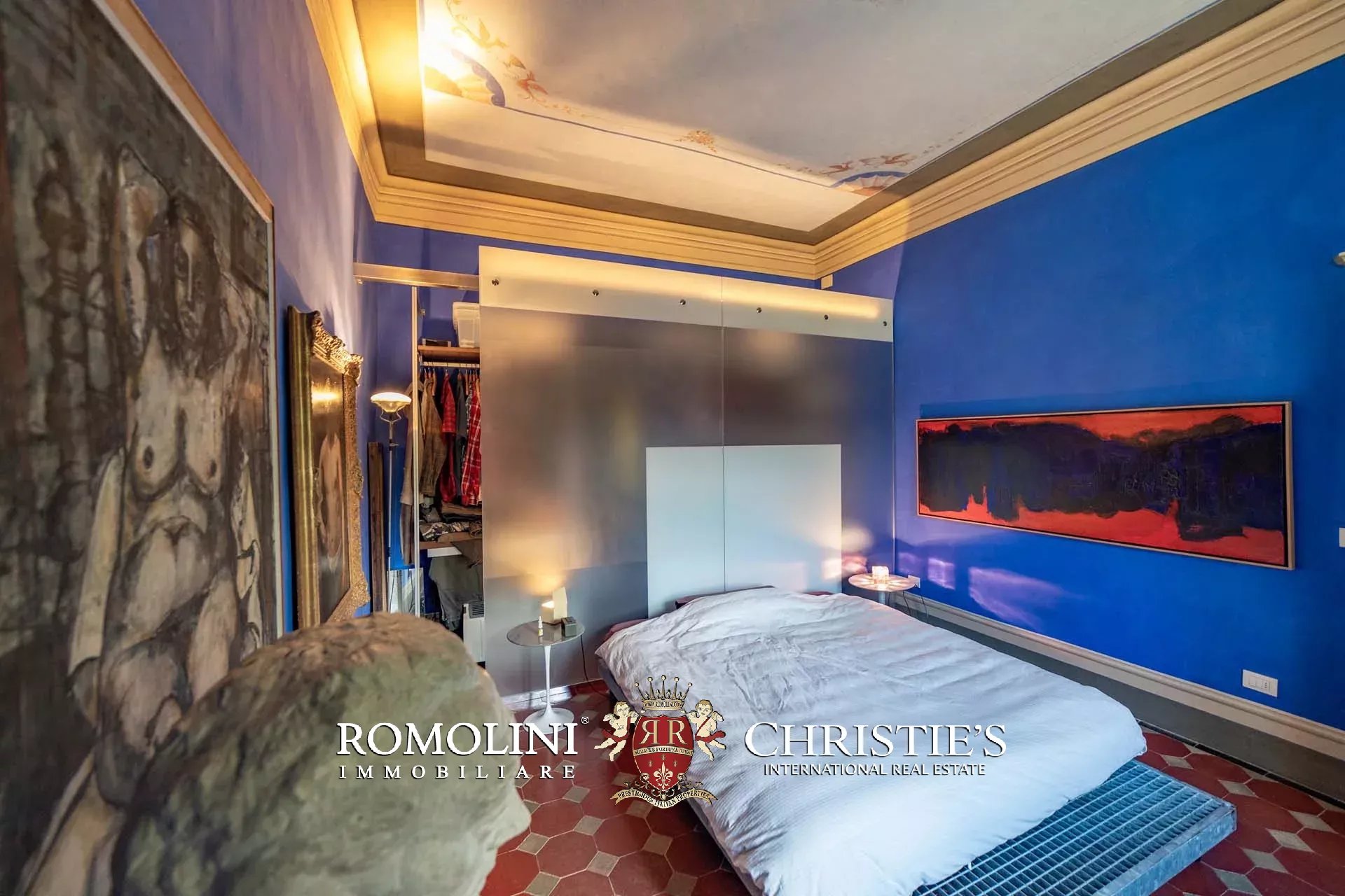 11 Bedroom Villa/Townhouse's Image 44