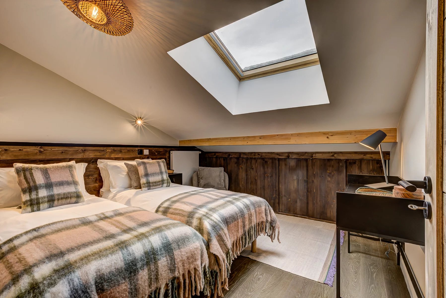 Photo of CHAMONIX – recently built 4-bedroom duplex penthouse close to the centre