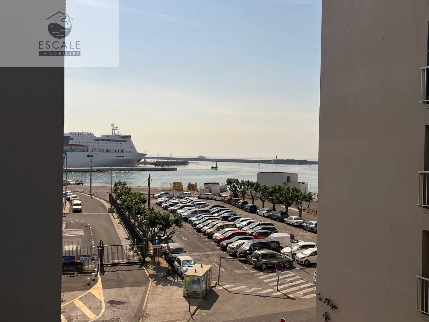 VENTE GRAND TYPE 2 VUE MER + CELLIER QUAI D'ALGER A SETE