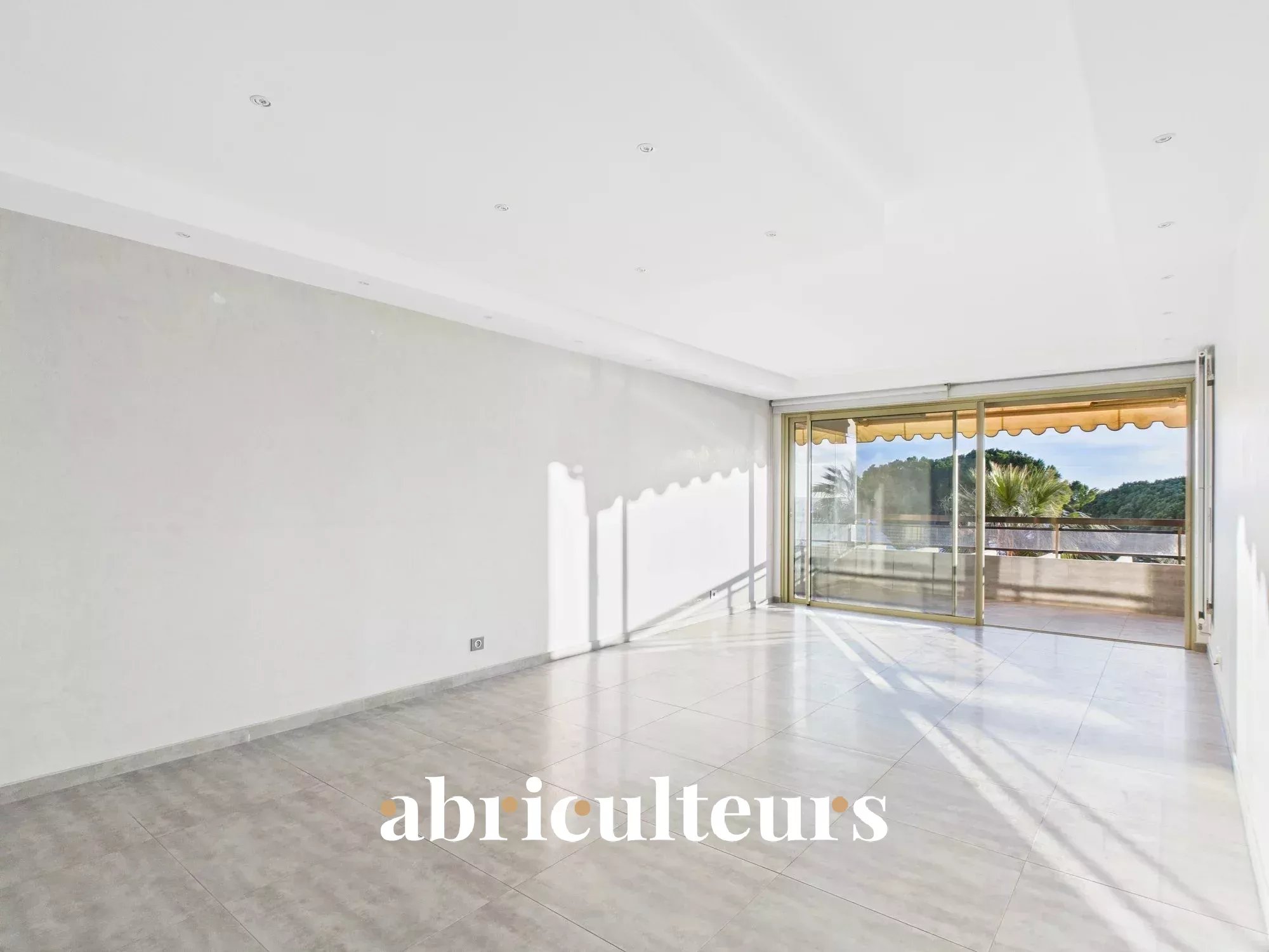 Agence immobilière de LES ABRICULTEURS