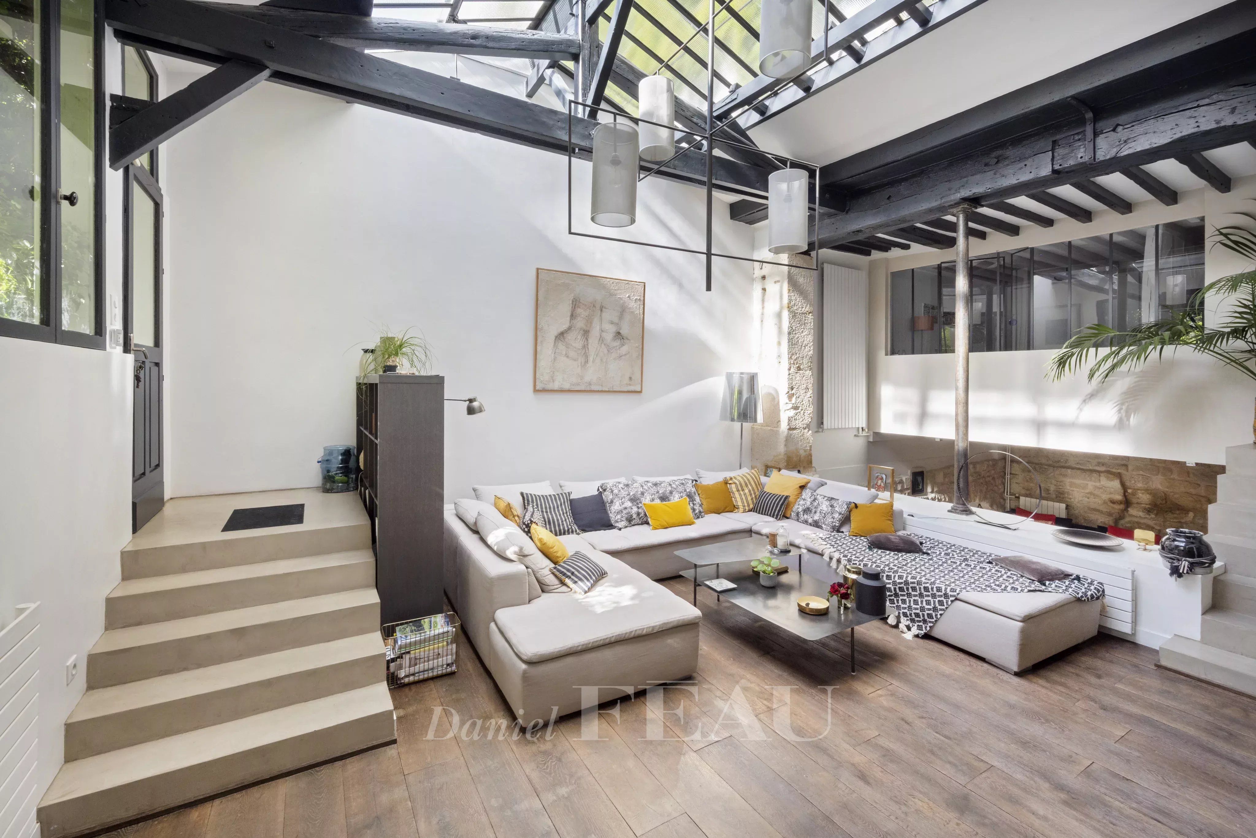 Sale Apartment Paris 11th