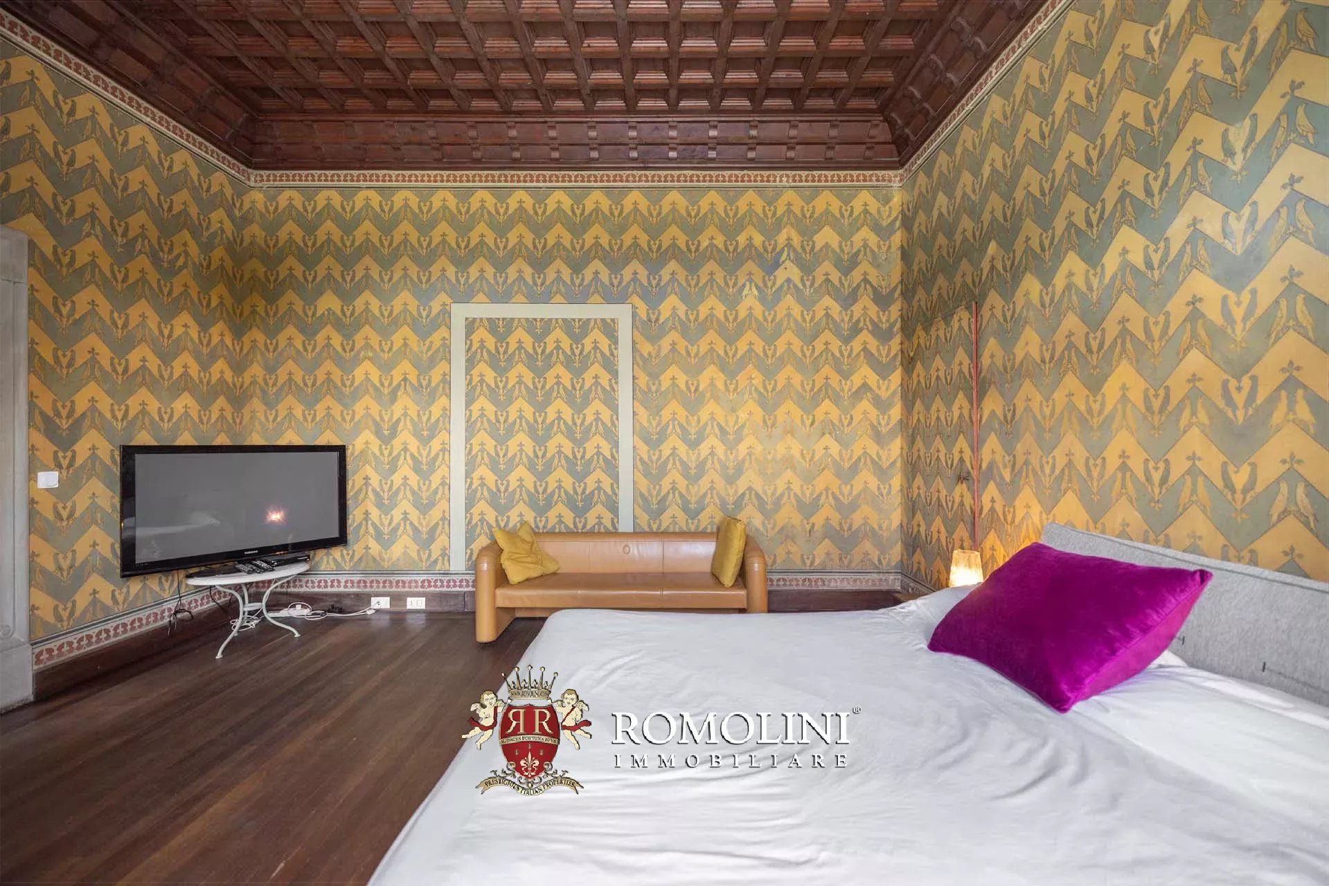 35 Bedroom Chateau's Image 51