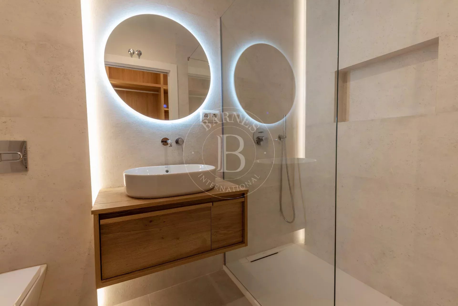 Daire Madrid - picture 26