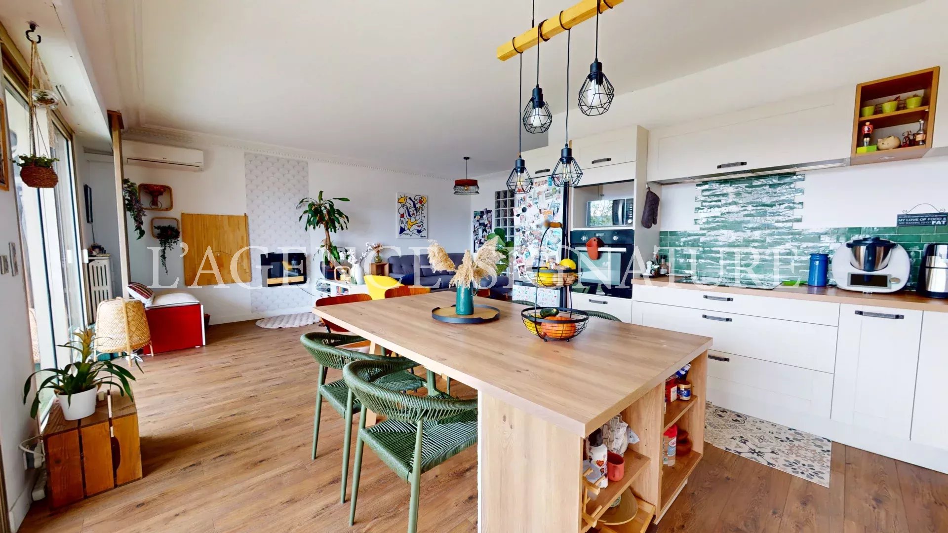 Agence immobilière de 