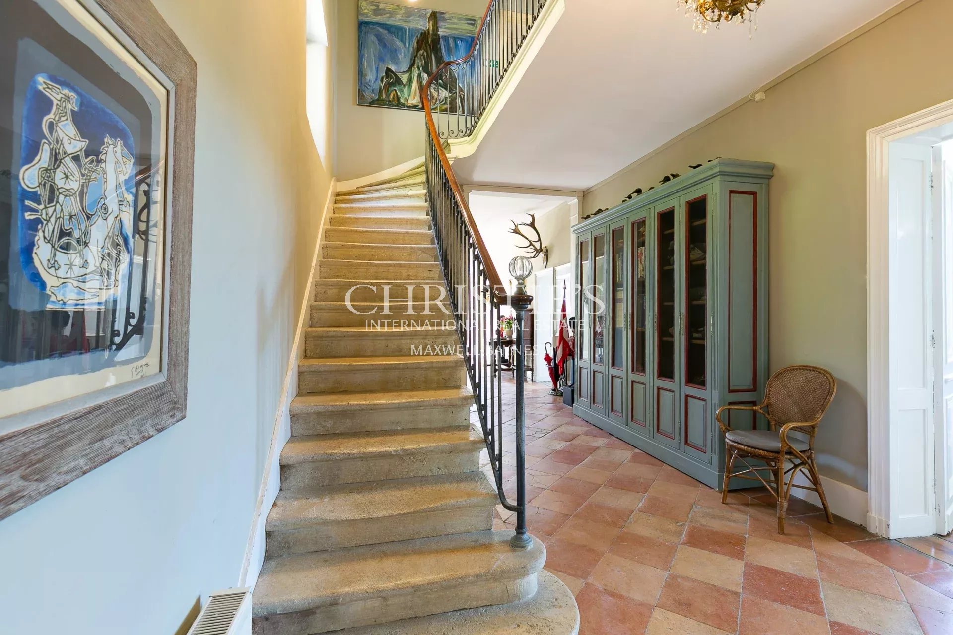 11 Bedroom Villa/Townhouse's Image 7