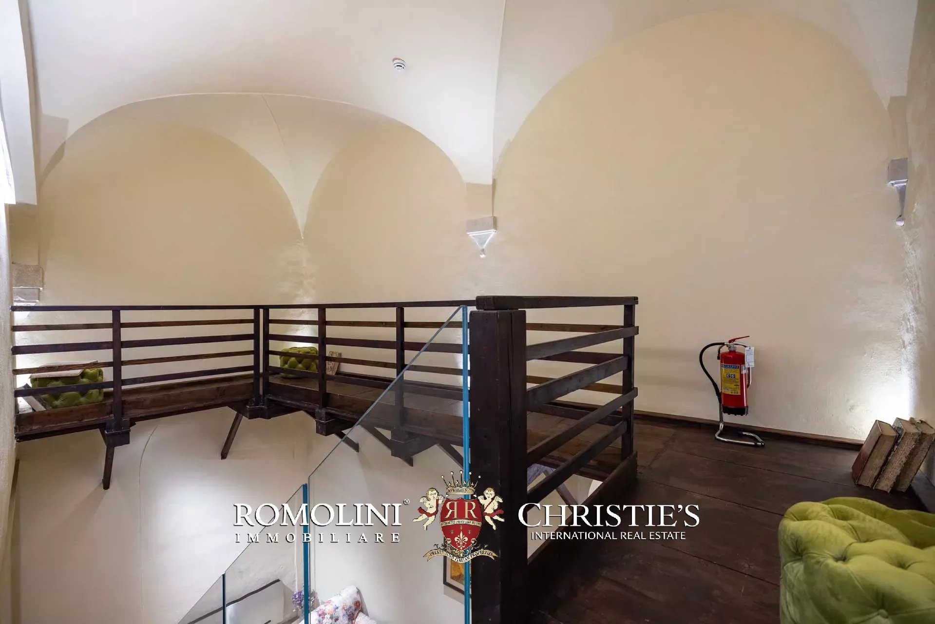 6 Bedroom Apartment/Flat's Image 39