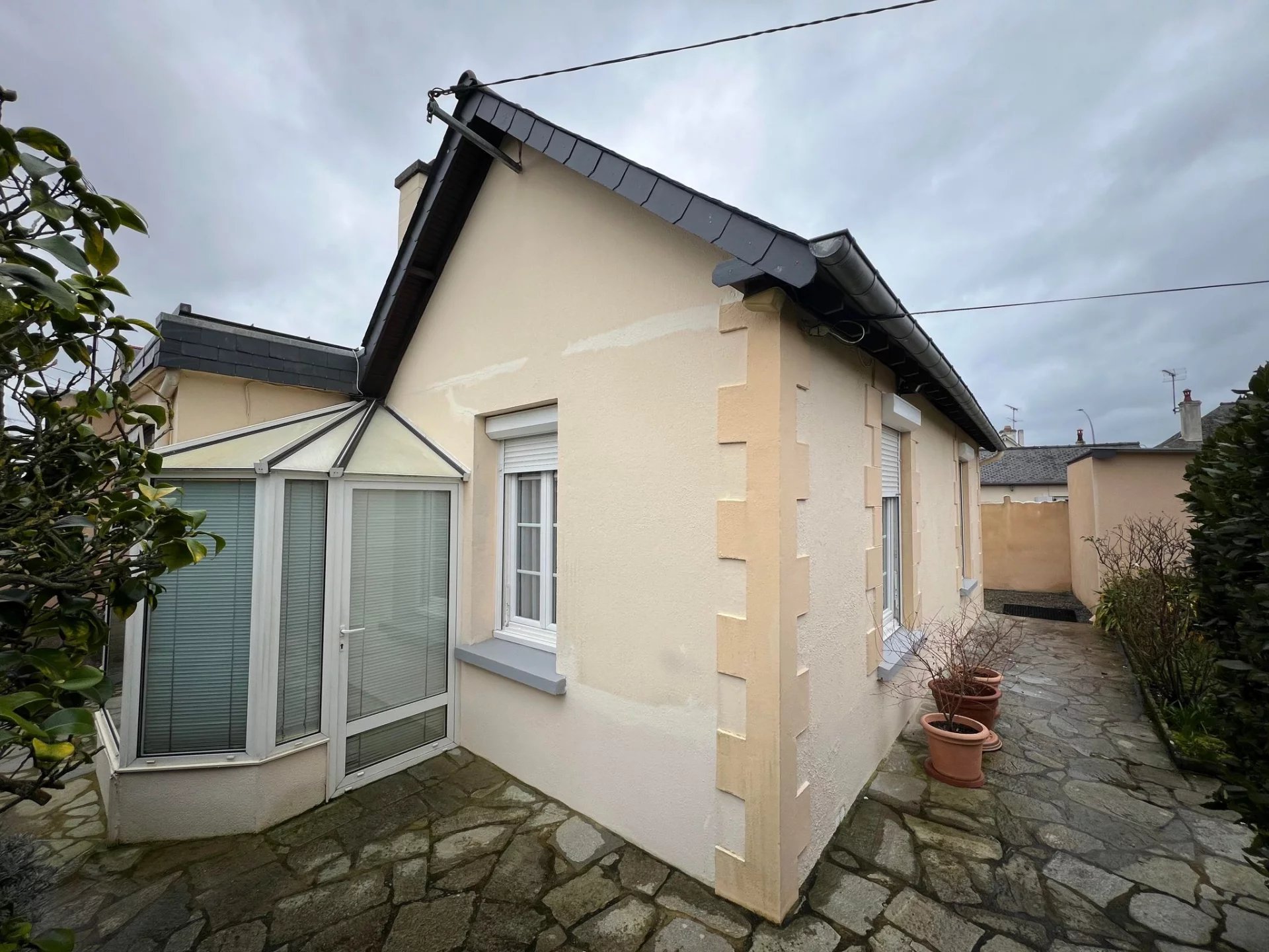 Agence immobilière de SARL IMMO EN COTE D'EMERAUDE