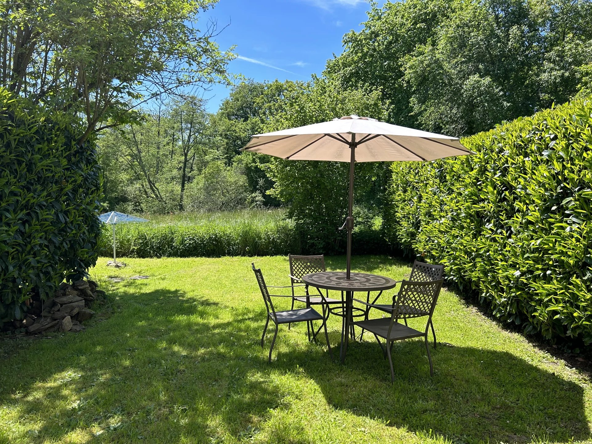 House in Maison-Feyne - Image 2