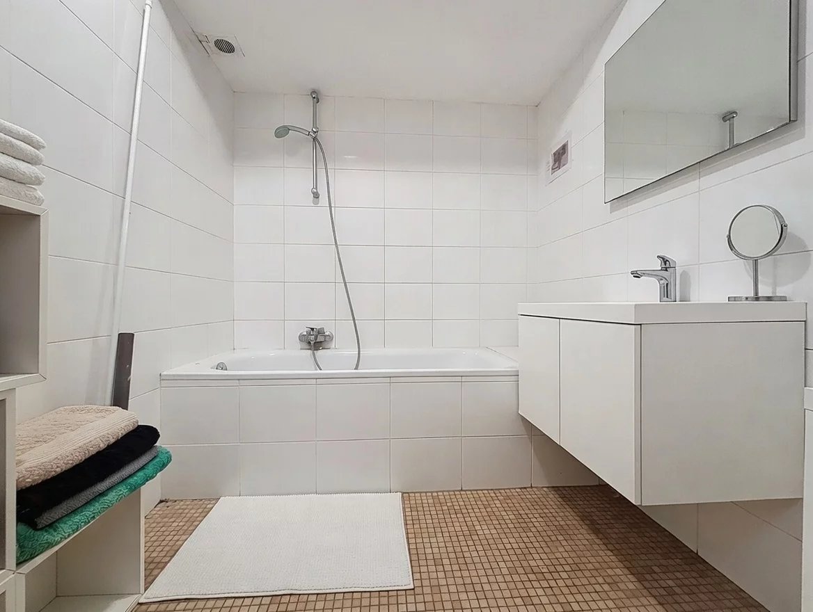Ixelles/Bruxelles - Bright 3-bedroom apartment