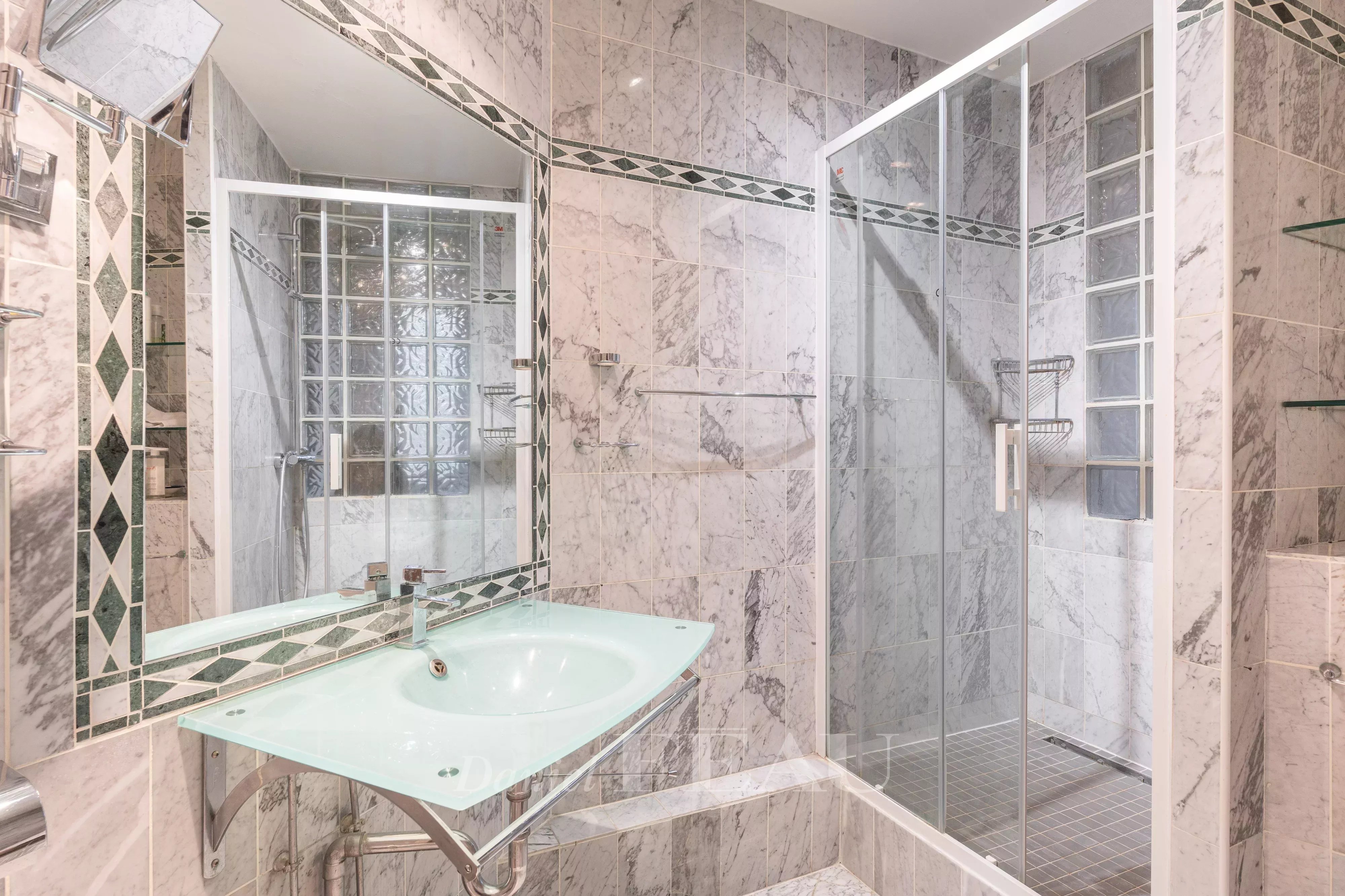 FEAU-FINAL Feau-Passy & La Muette-65 Av Georges Mandel