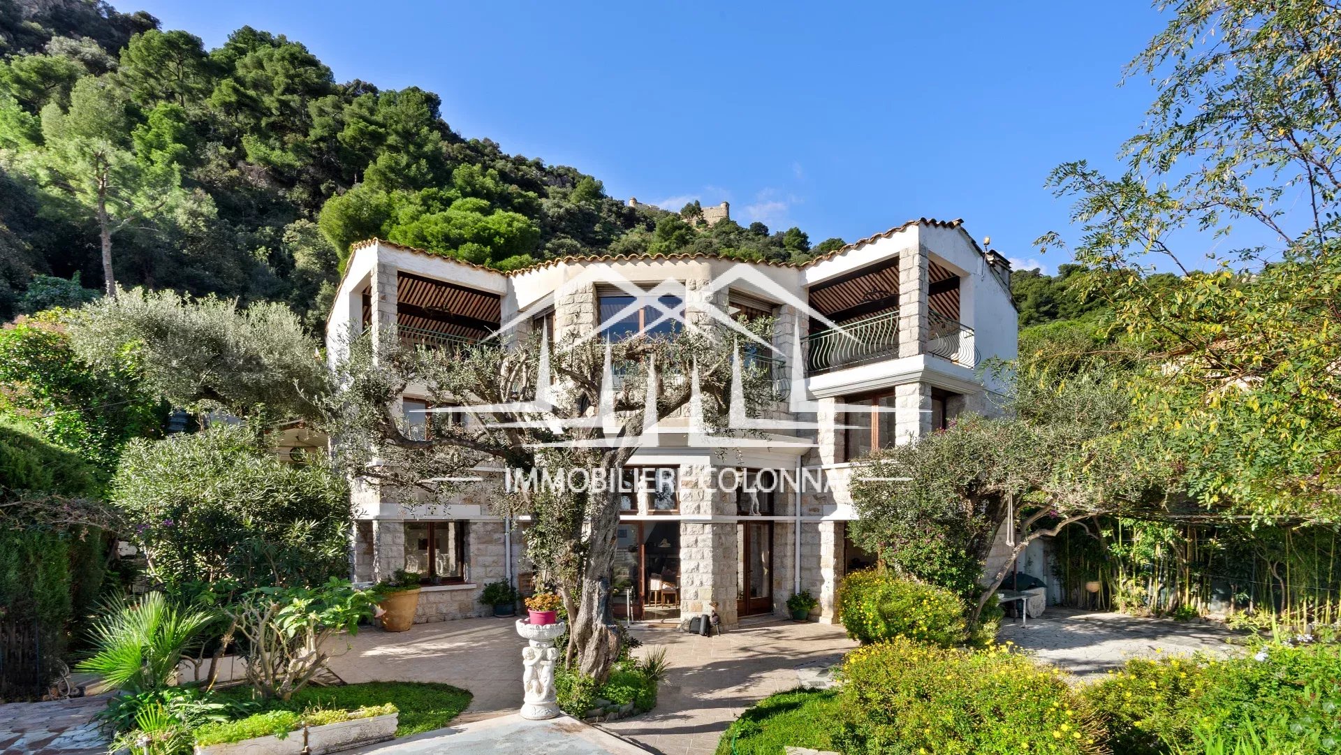 Villefranche - 300m² Sea View - Quiet - Pool Potential