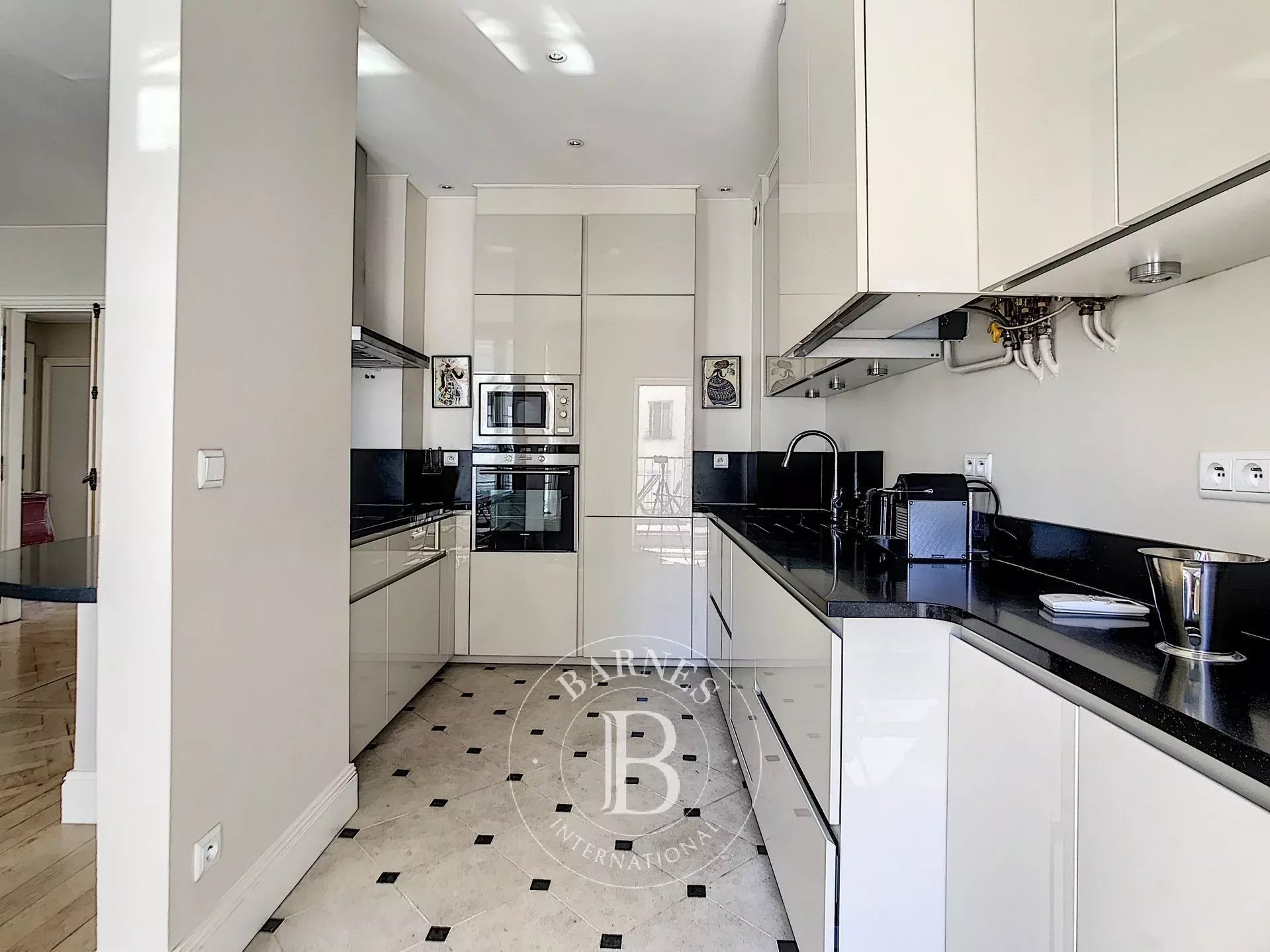 Daire Paris 4ème - picture 5