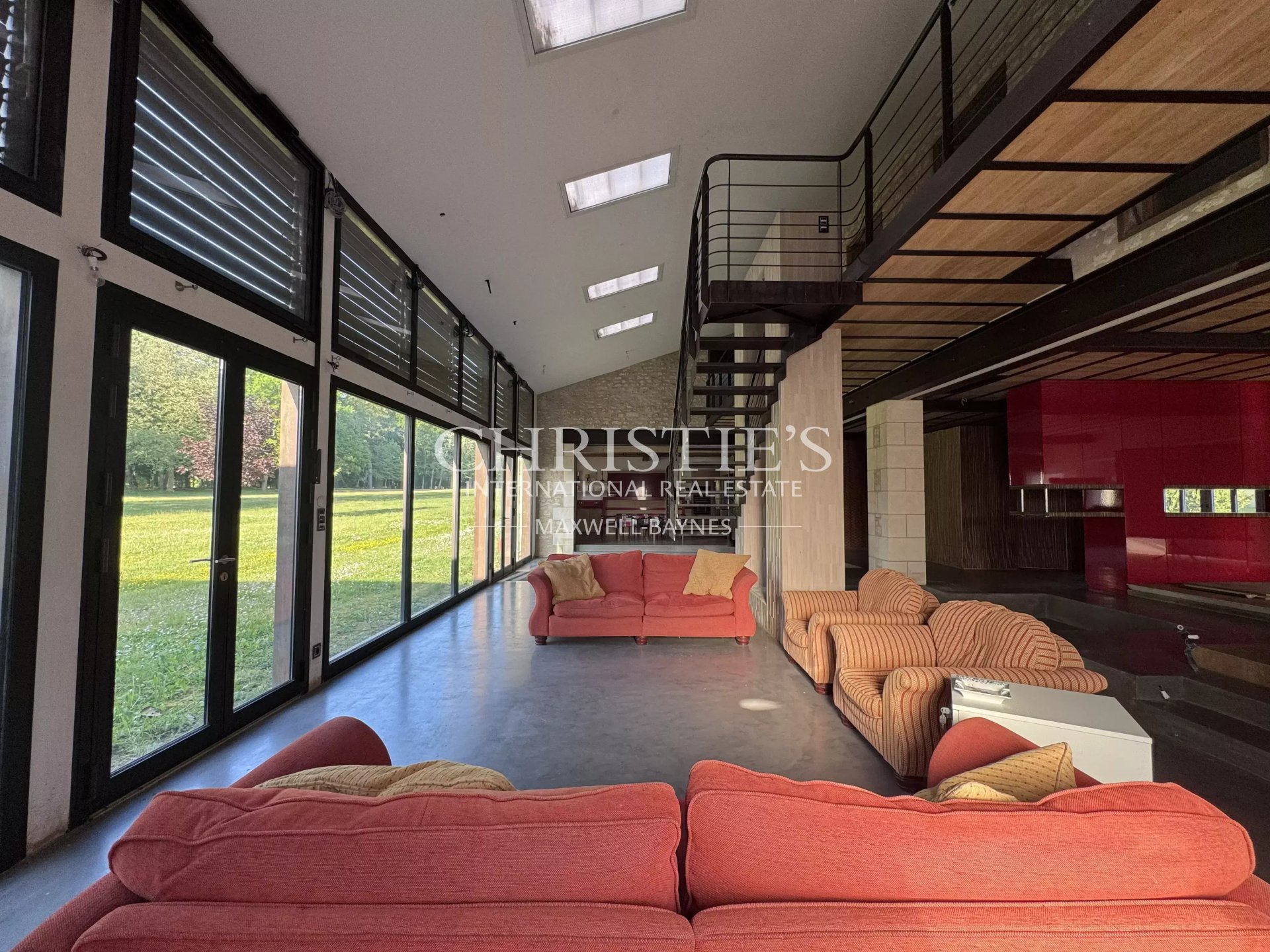 9 Bedroom Villa/Townhouse's Image 22