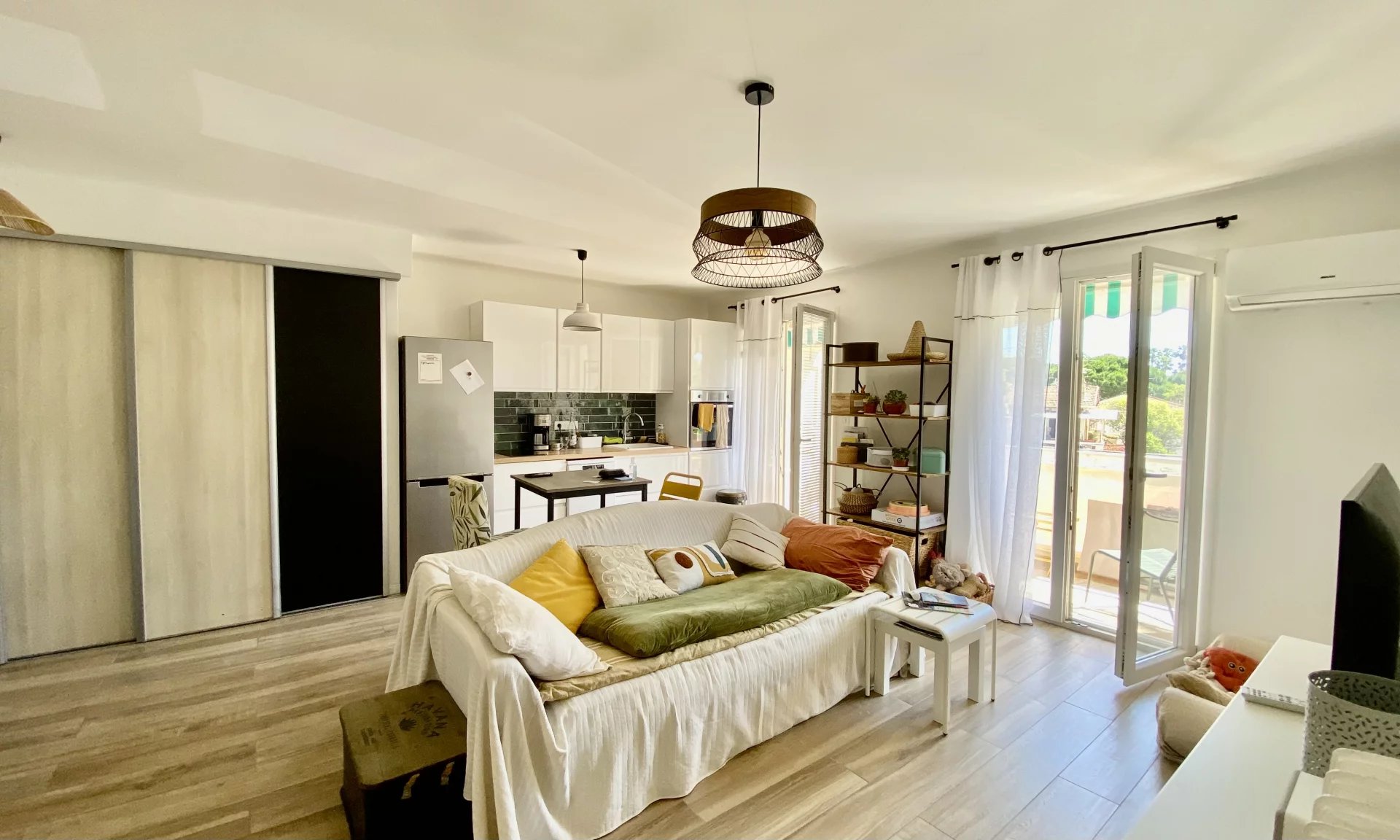 CANNES T2 BASSE CALIFORNIE