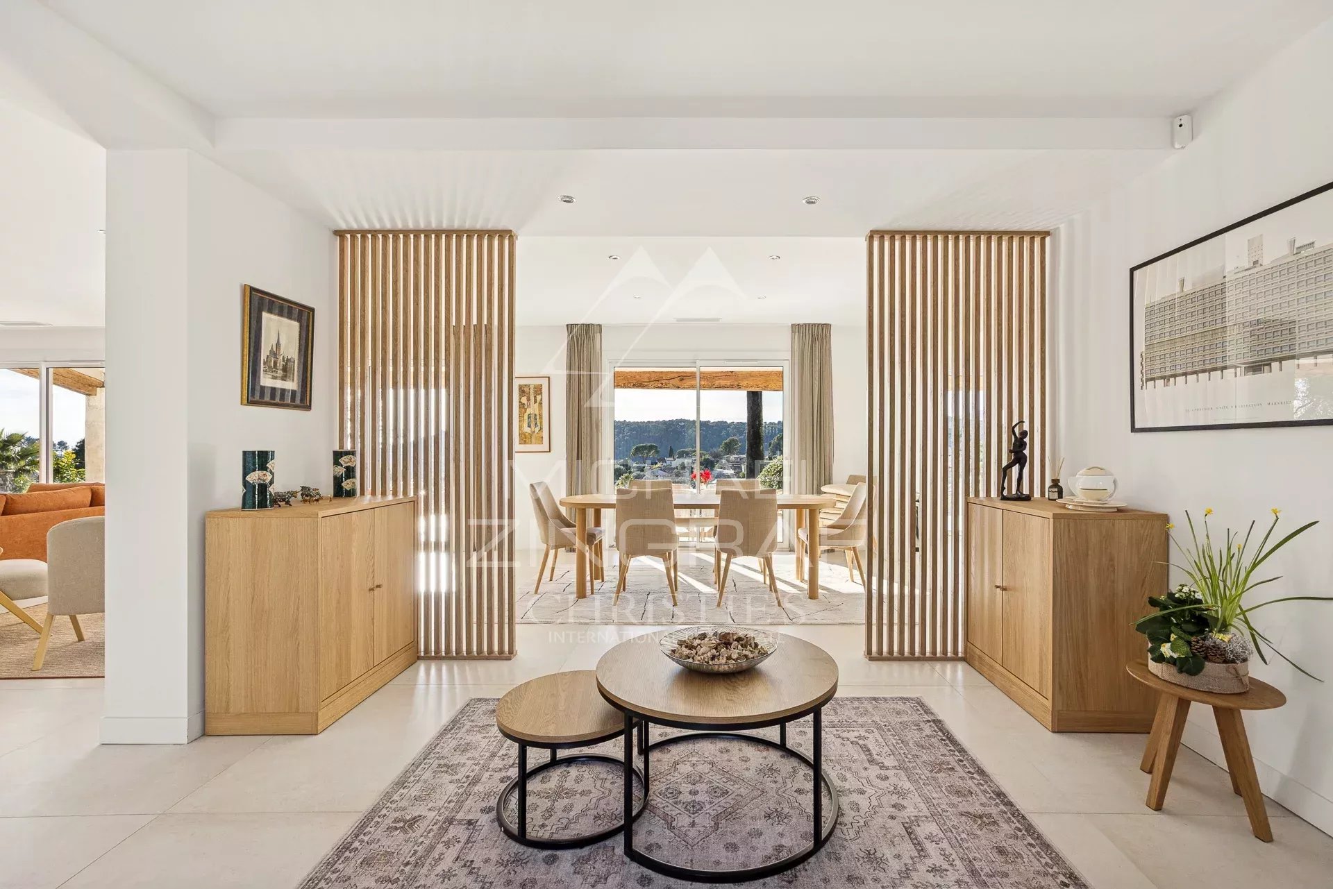 6 Bedroom Villa/Townhouse's Image 4