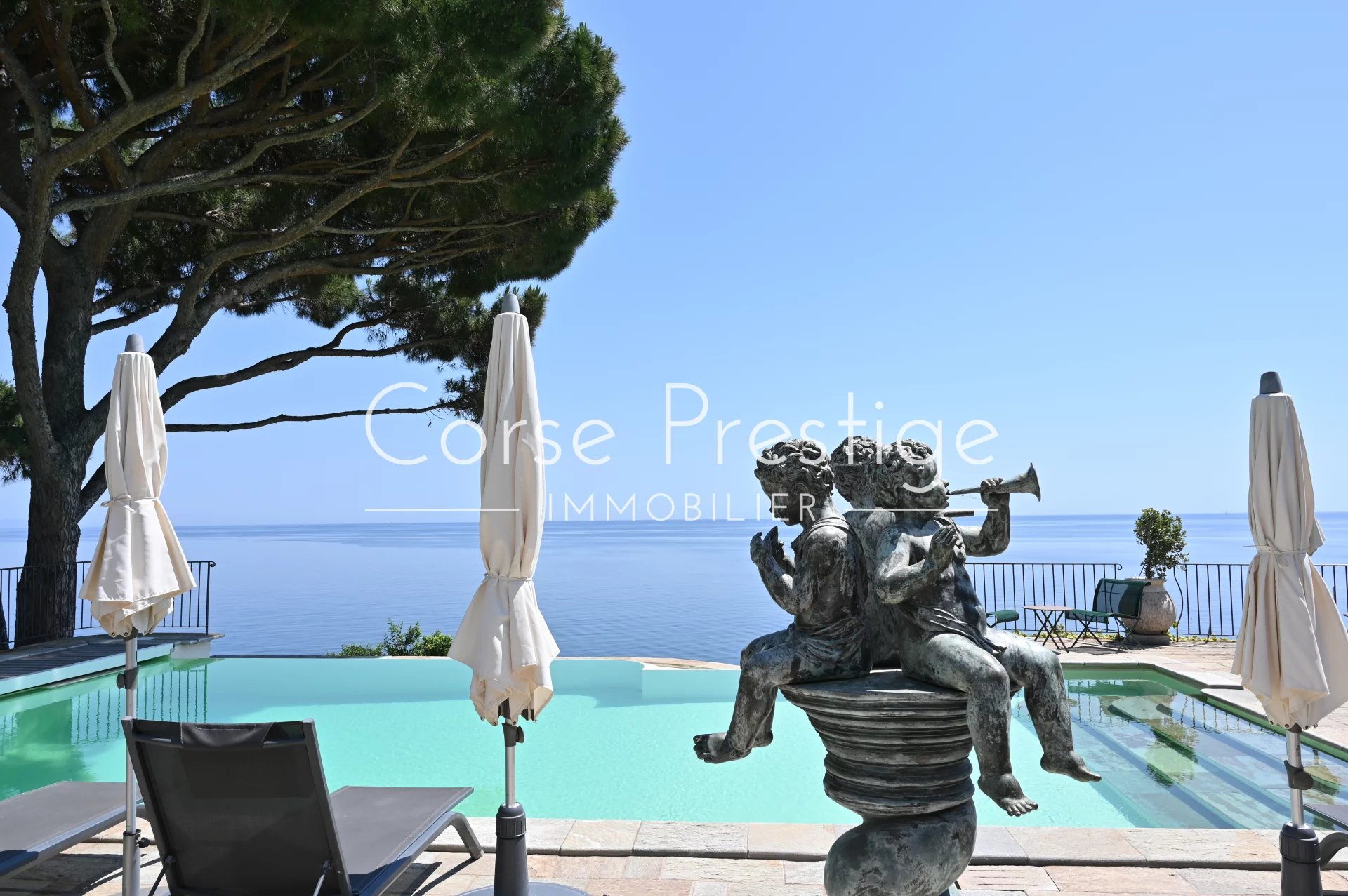 demeure de maitre a vendre - acces mer a pied - route du cap corse image3