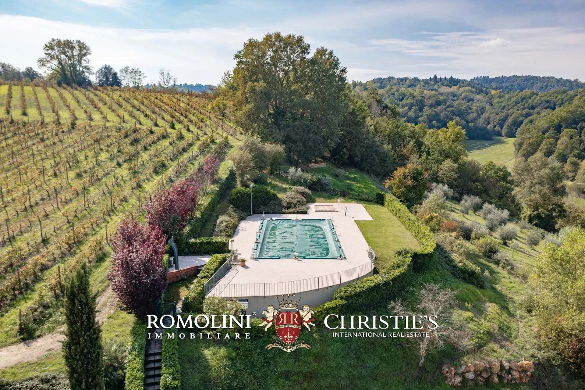 22 Bedroom Vineyard's Image 7