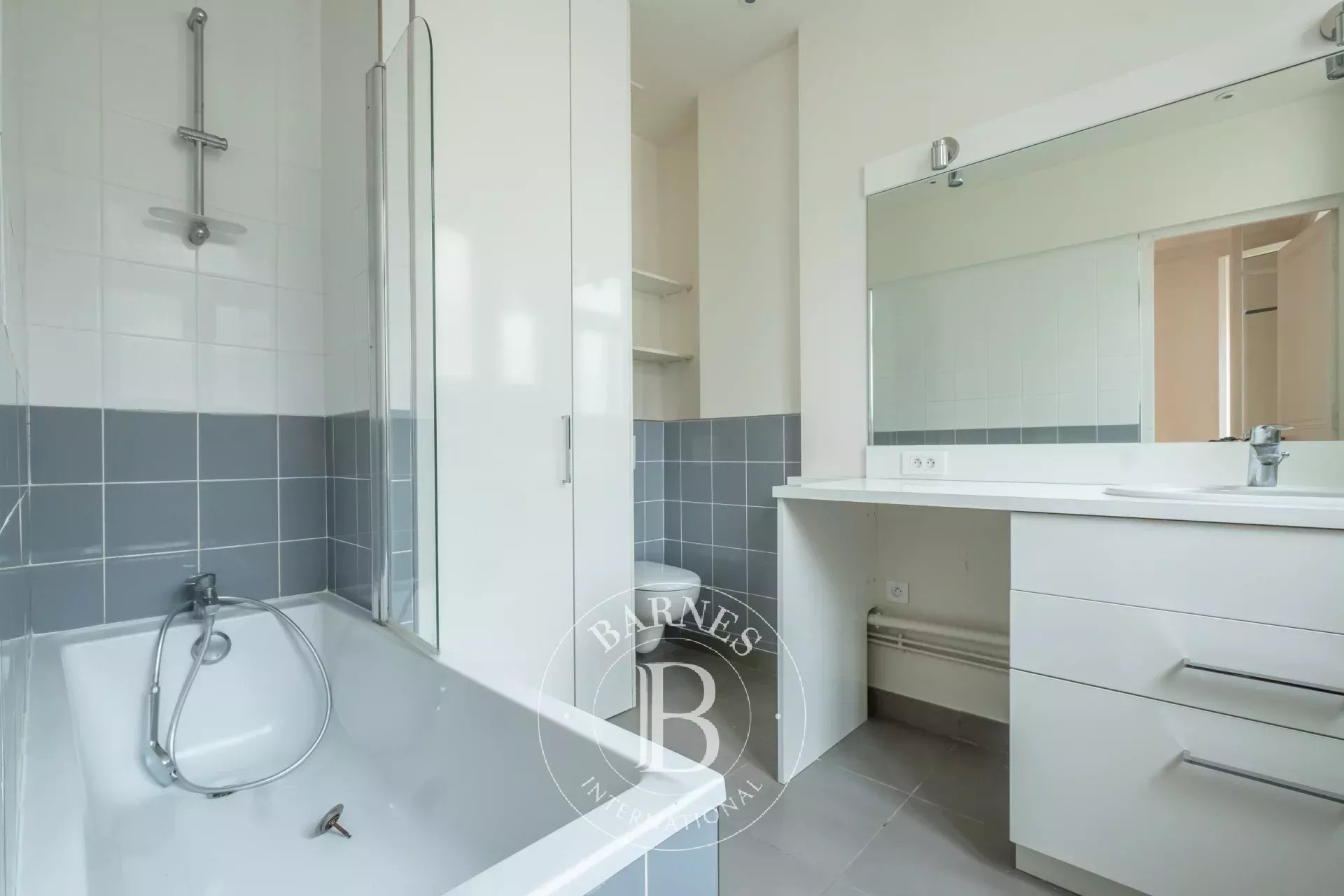 Daire Paris 7ème - picture 12