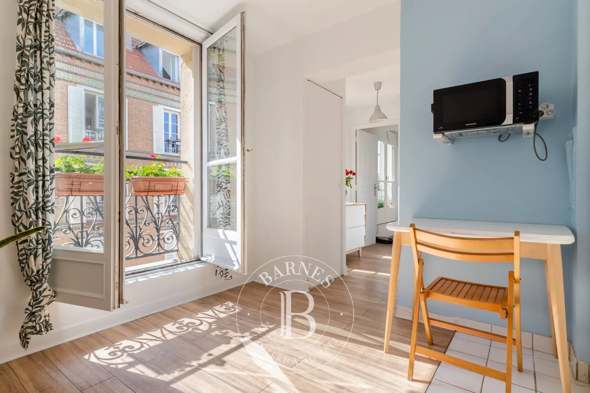 Daire Paris 3ème - picture 6