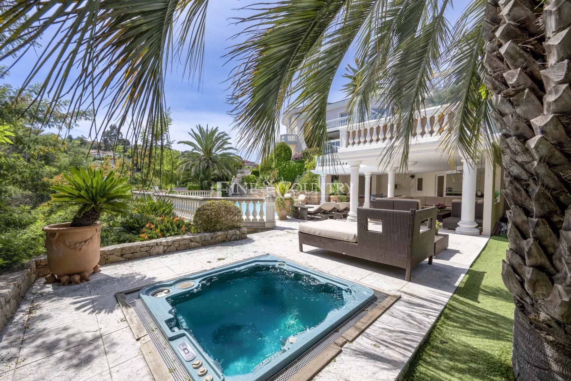 Photo of Florentine Villa for sale in Mandelieu-la-Napoule