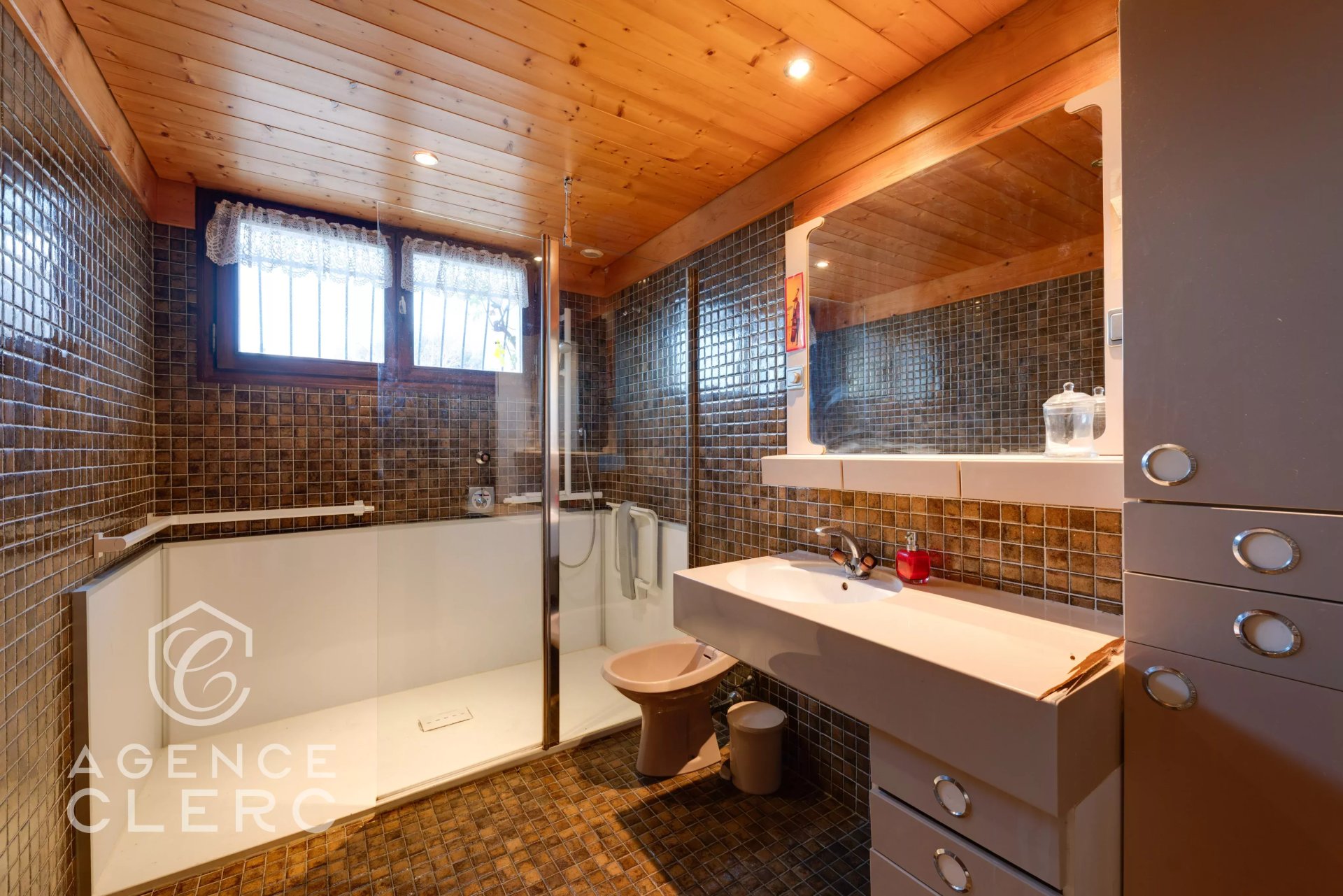 4 Bedroom Villa/Townhouse's Image 12