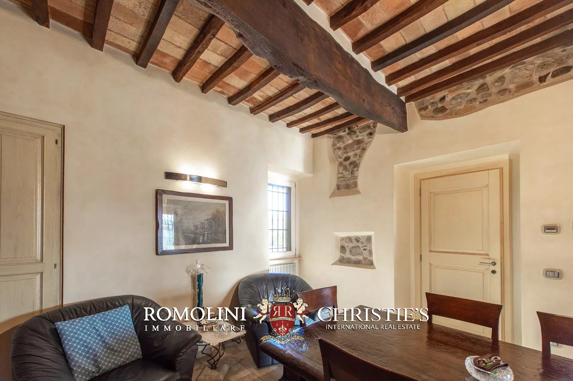 10 Bedroom Villa/Townhouse's Image 36