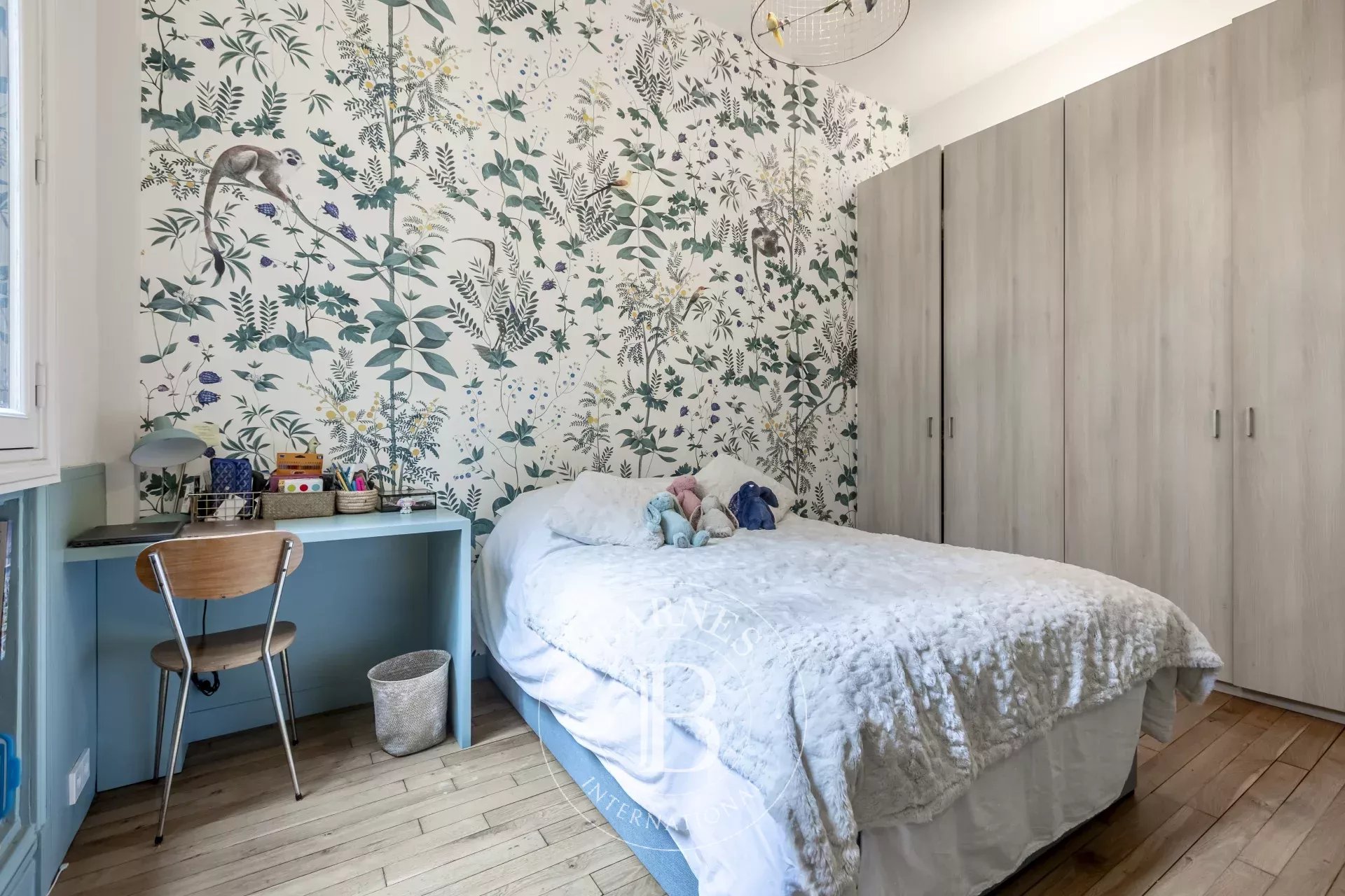 Paris  - Apartment 3 Bedrooms - picture 13