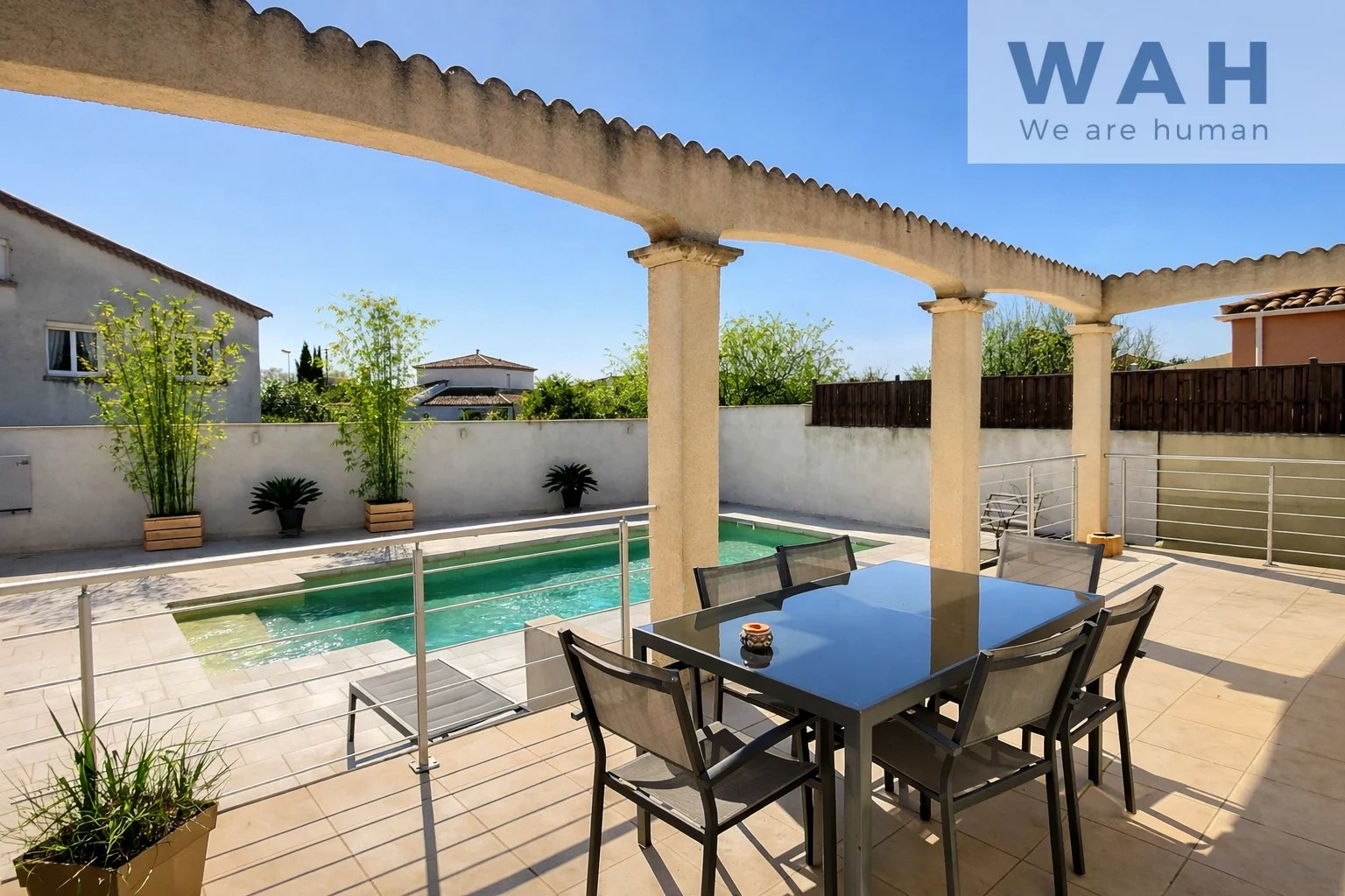 Villa 5 pièces avec piscine et garage
