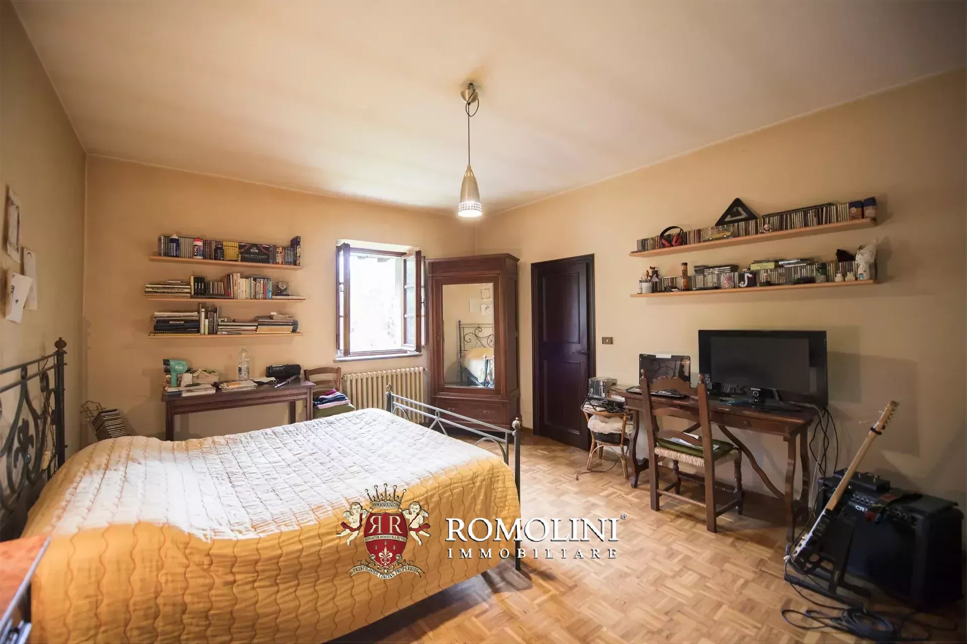 6 Bedroom Villa/Townhouse's Image 49
