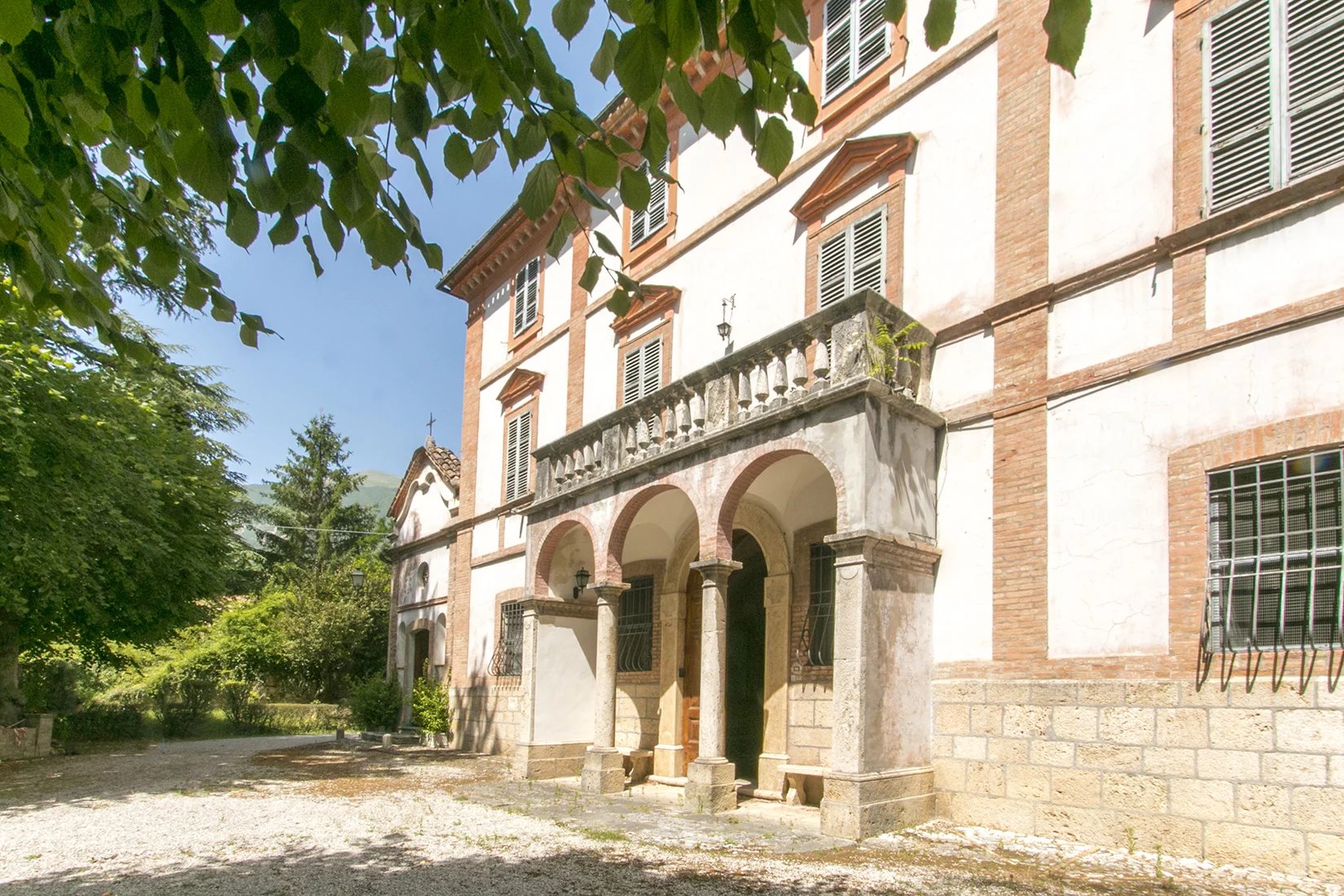 Apartment in Civitella del Tronto - view 1