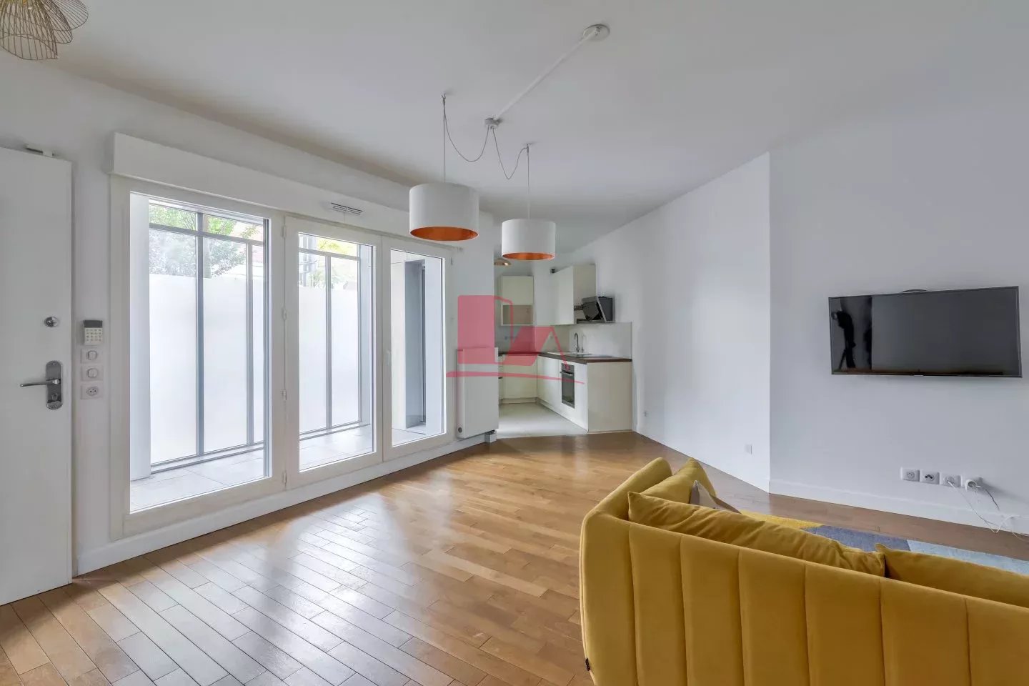 ISSY - Mairie - Immeuble de 2018 - Duplex 66.85 - Loggia 8.7 m2 - Parking