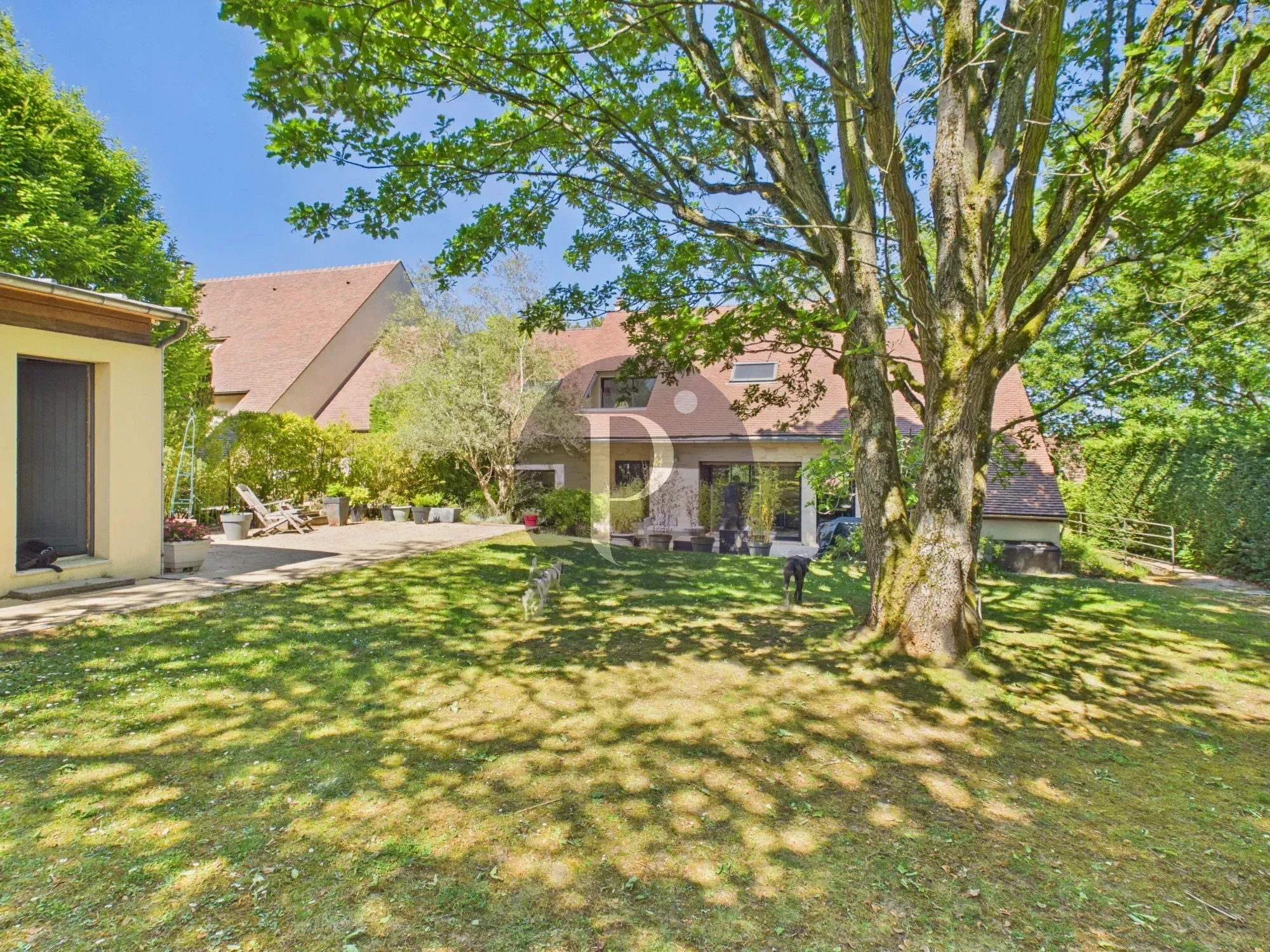vente-maison-9-pieces-verrieres-le-buisson-86950120